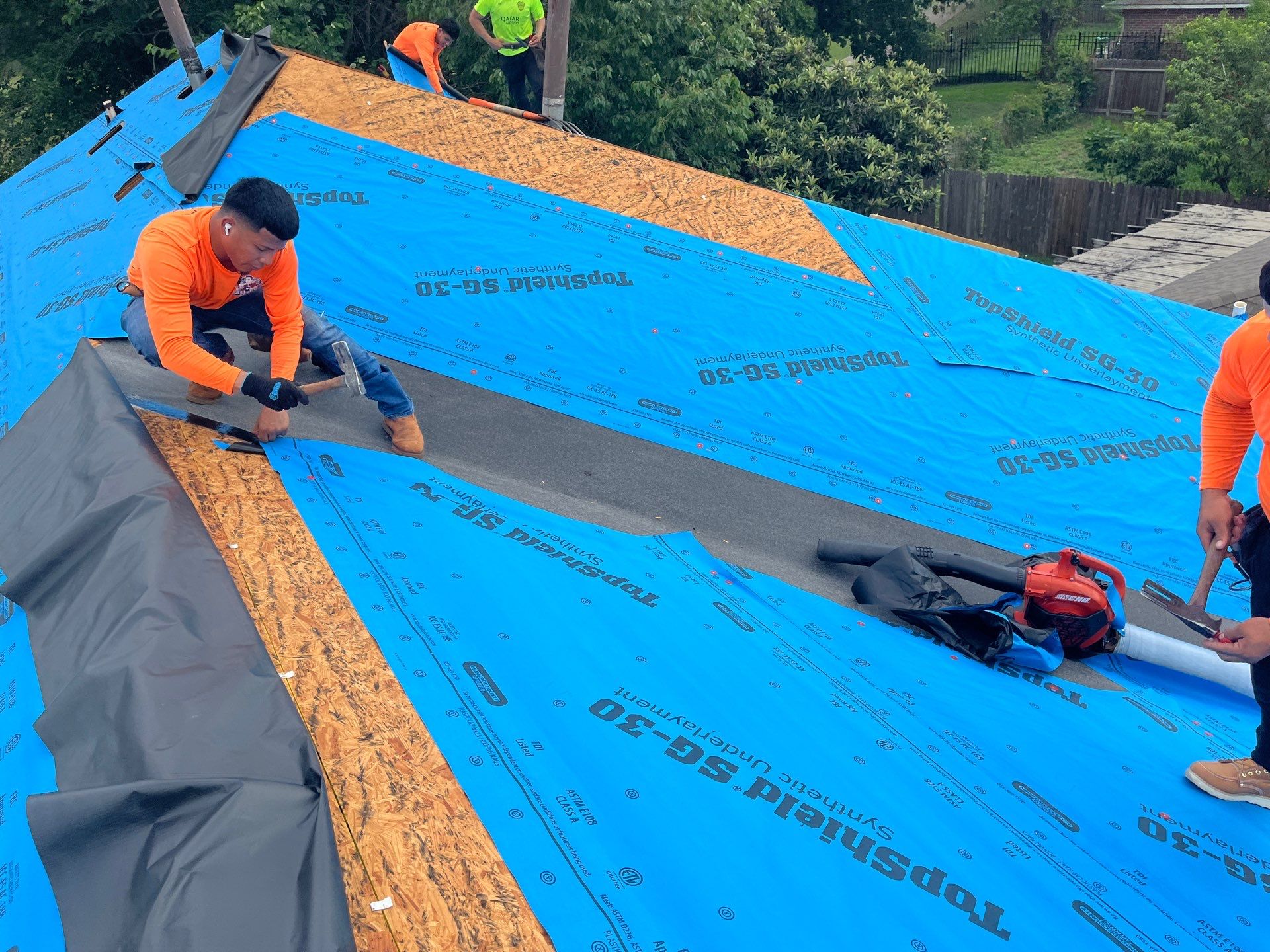 Residential Roofing Installation using Owen's Corning Duration (Lifetime) Shingles by Roof Repair Company