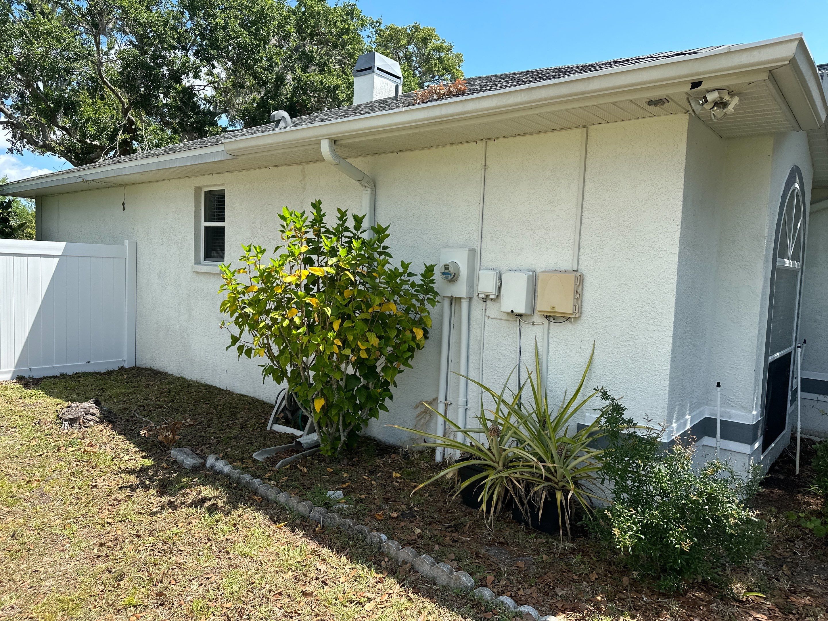 1-Story House Wash, Driveway, Patio/Lanai & Screen Enclosure Cleaning in Oakley Community, Ellenton, FL | Sunshine AquaWash by Sunshine AquaWash