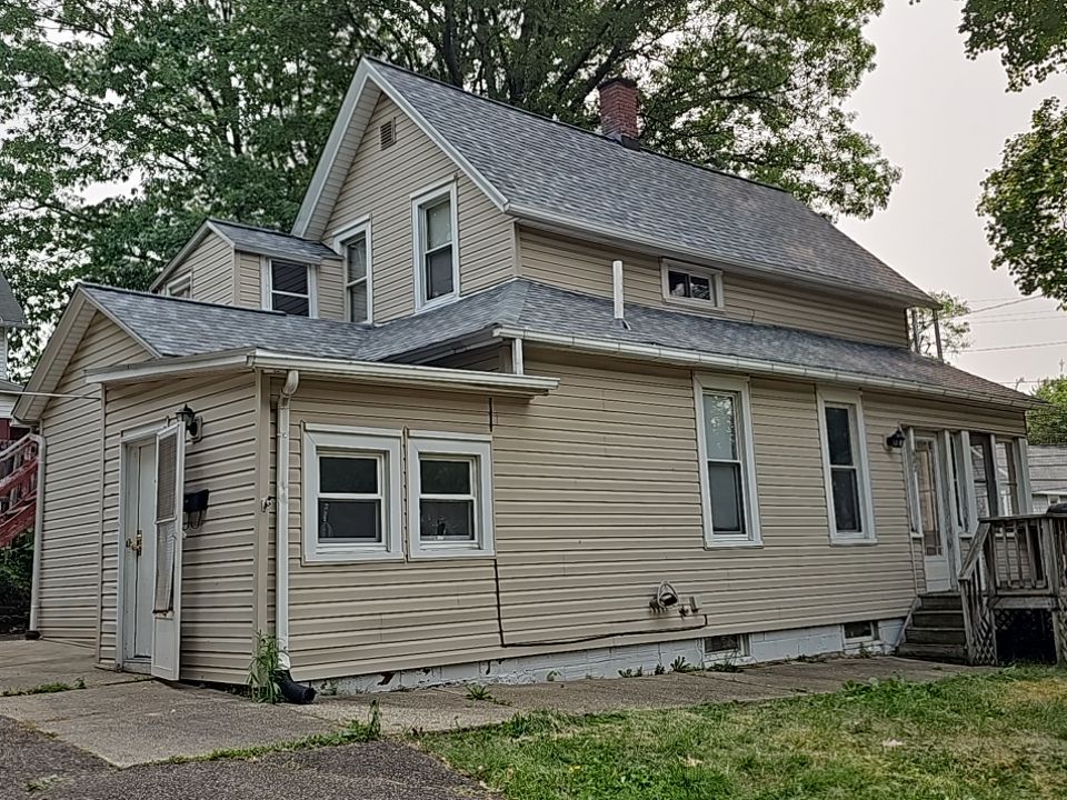 ATLAS PINNACLE COLOR: COASTAL GRANITE by Eagle Eye Roofing