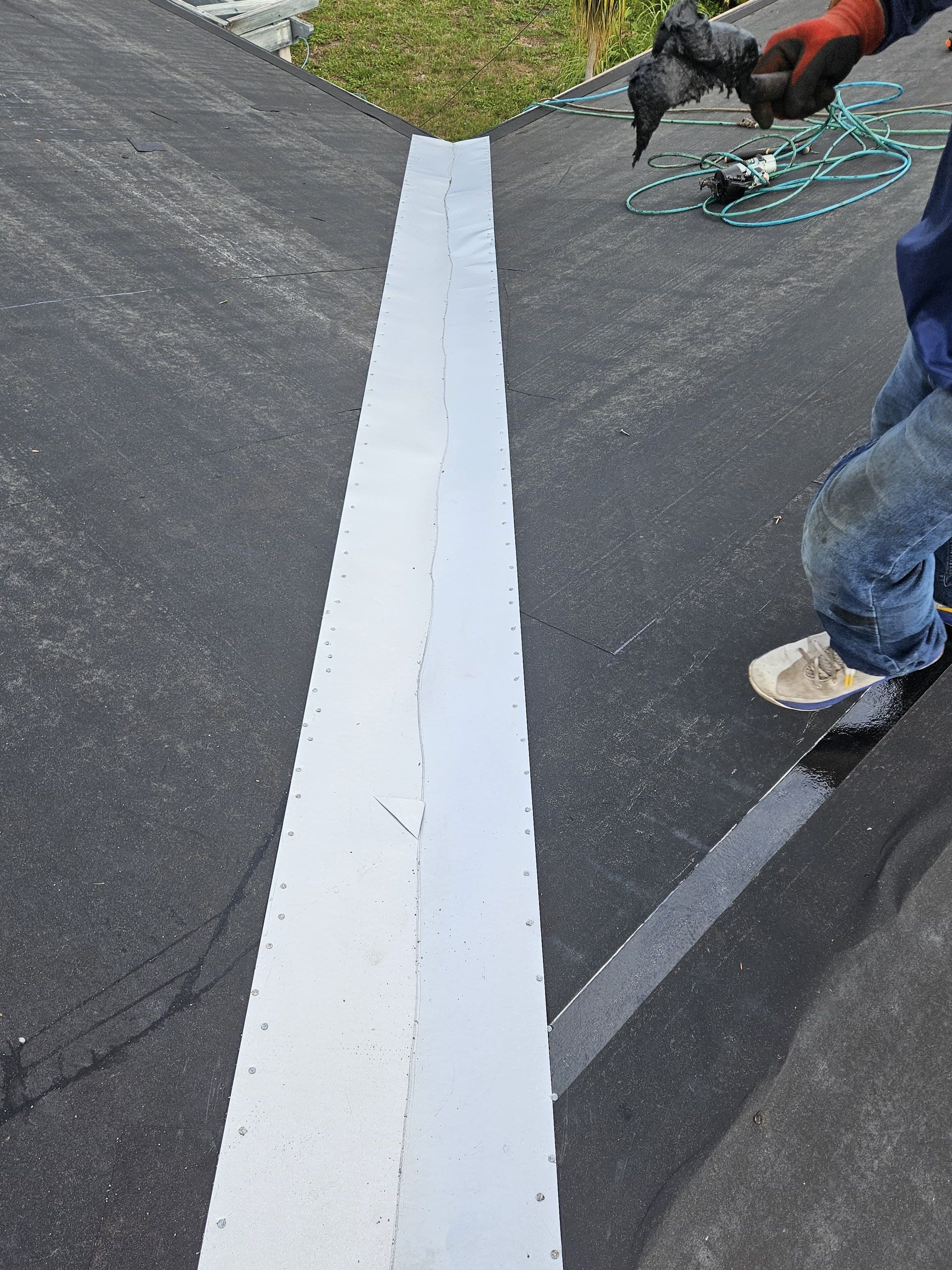 Project in Largo 33774 by Mitchell Roofing Company LLC 