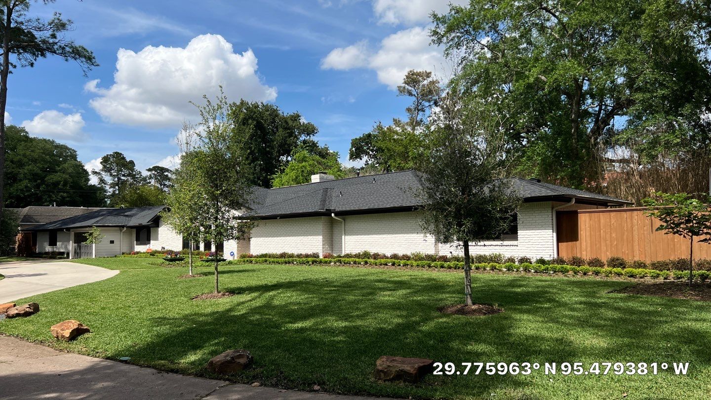 GAF HDZ - Charcoal by Elite Roofing LLC