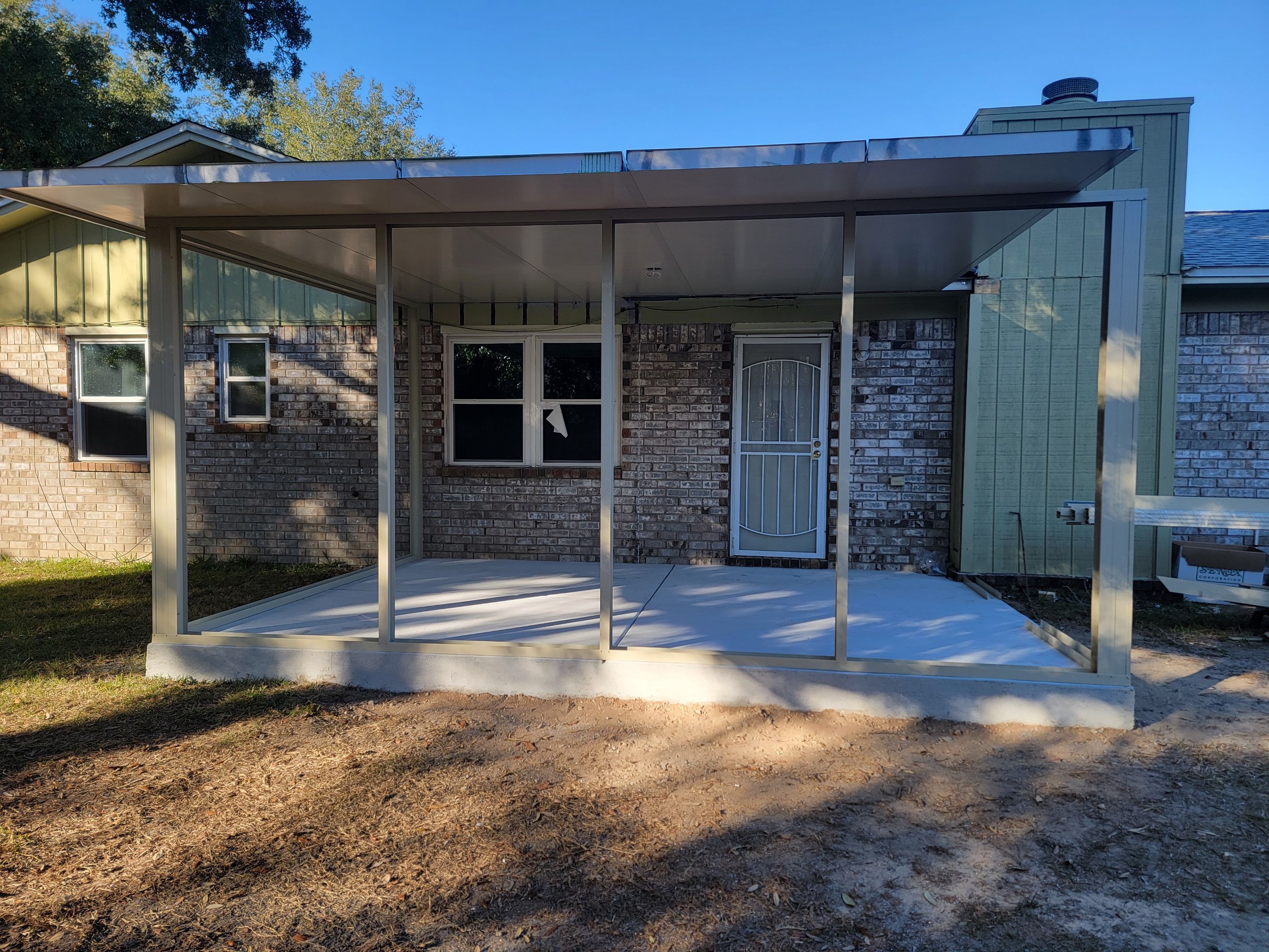 Screen Room in Pensacola by Titan Sunrooms