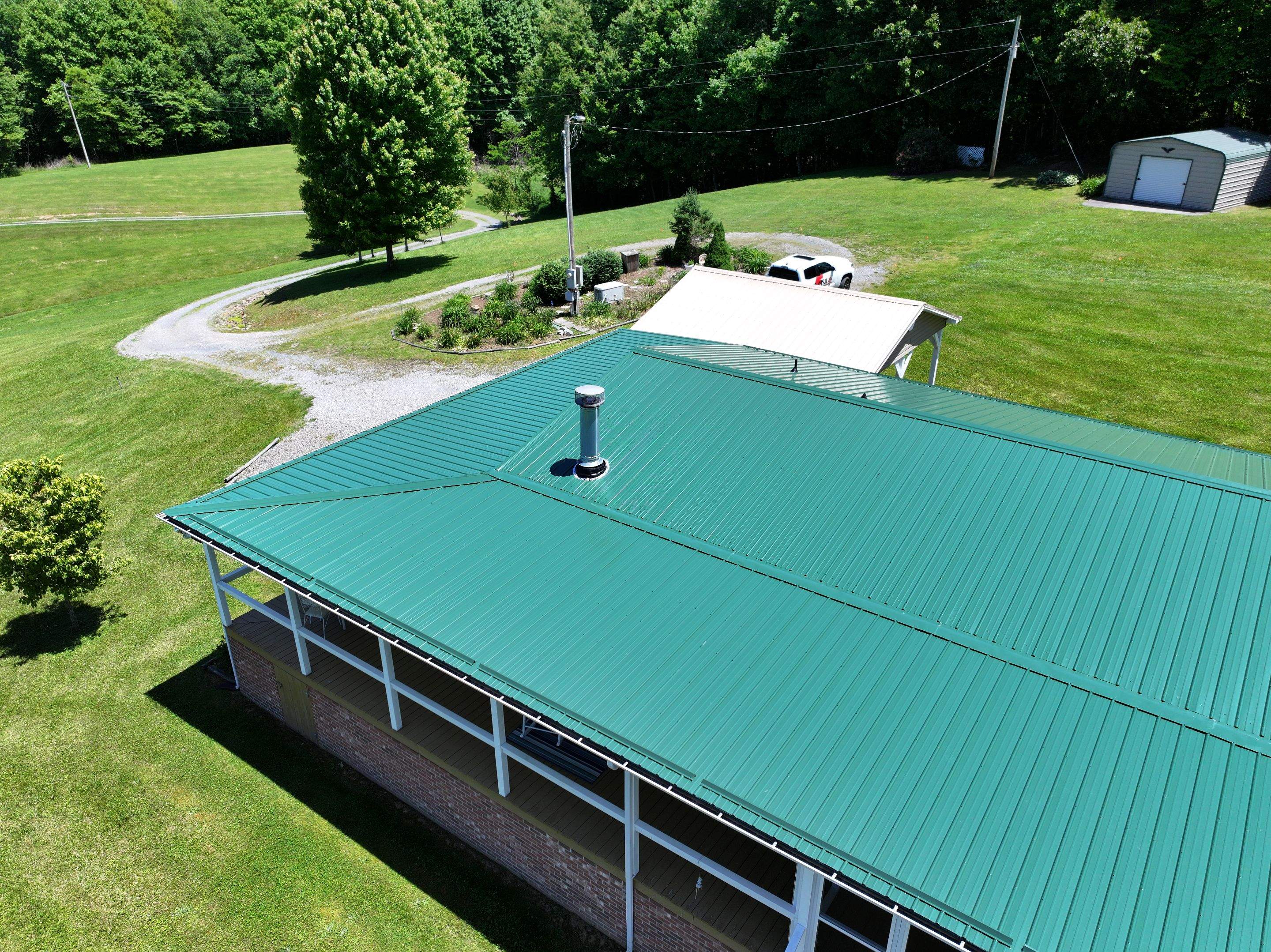 Haley Residence by Omnia Roofing