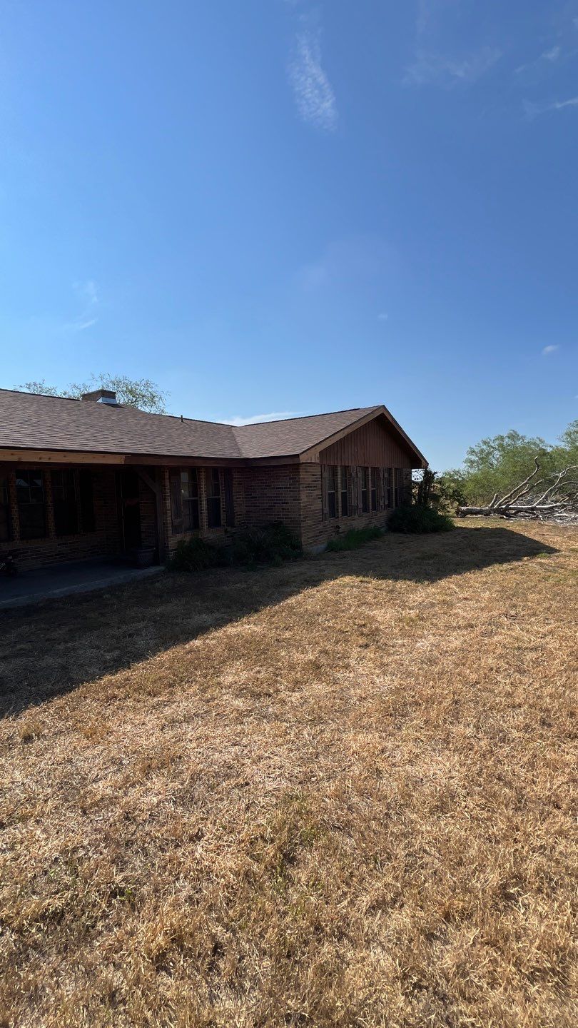 Country Roofing by Bayfront Roofing and Construction