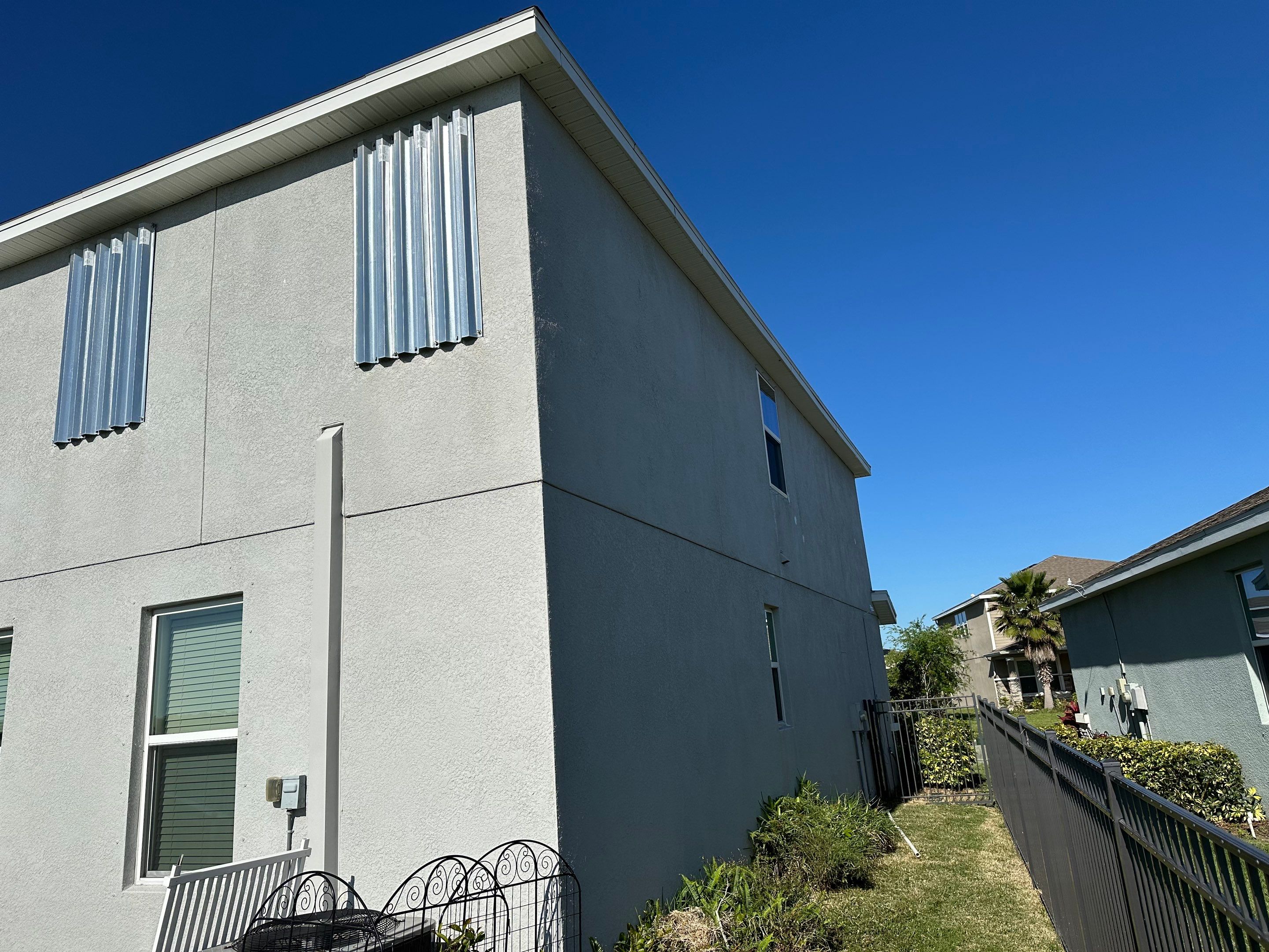 2-Story House Wash & Paver Driveway Cleaning in Trevesta Community, Palmetto, FL | Sunshine AquaWash by Sunshine AquaWash