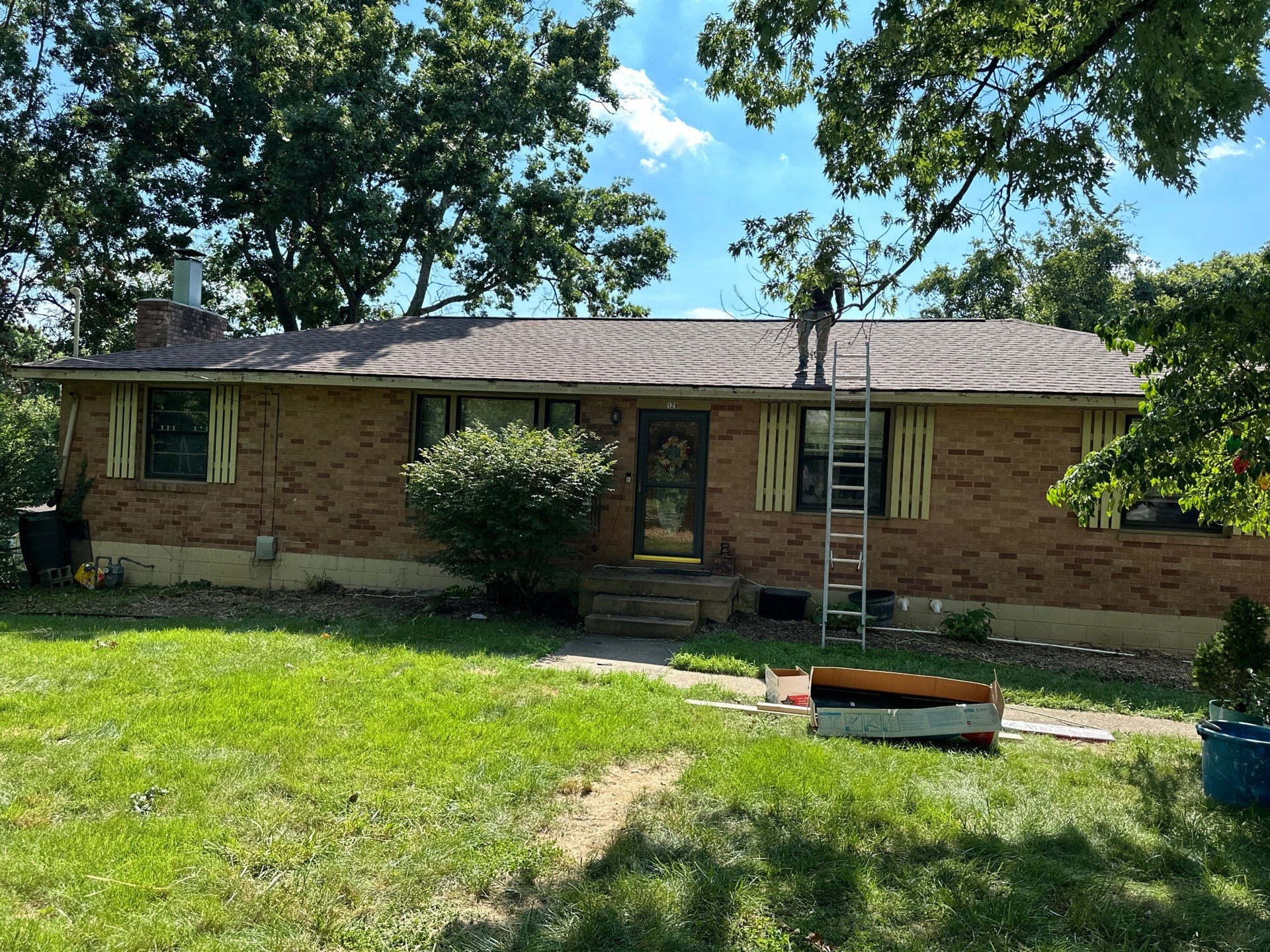 Residential Roofing Installation using GAF Timberline HDZ Barkwood by Undersun Roofing 