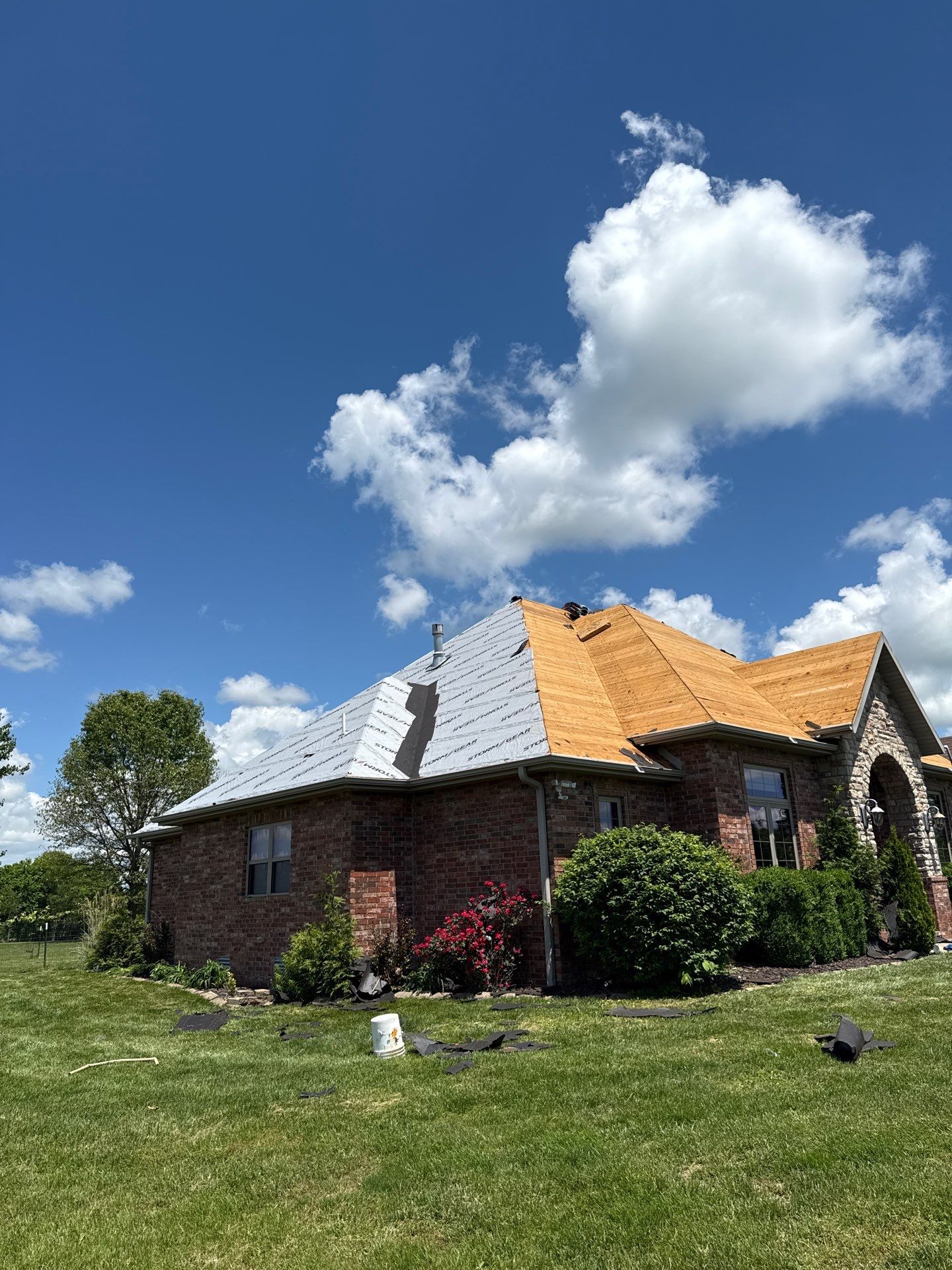 Roof Replacement & Seamless Gutters in Ozark by Table Rock Design + Build