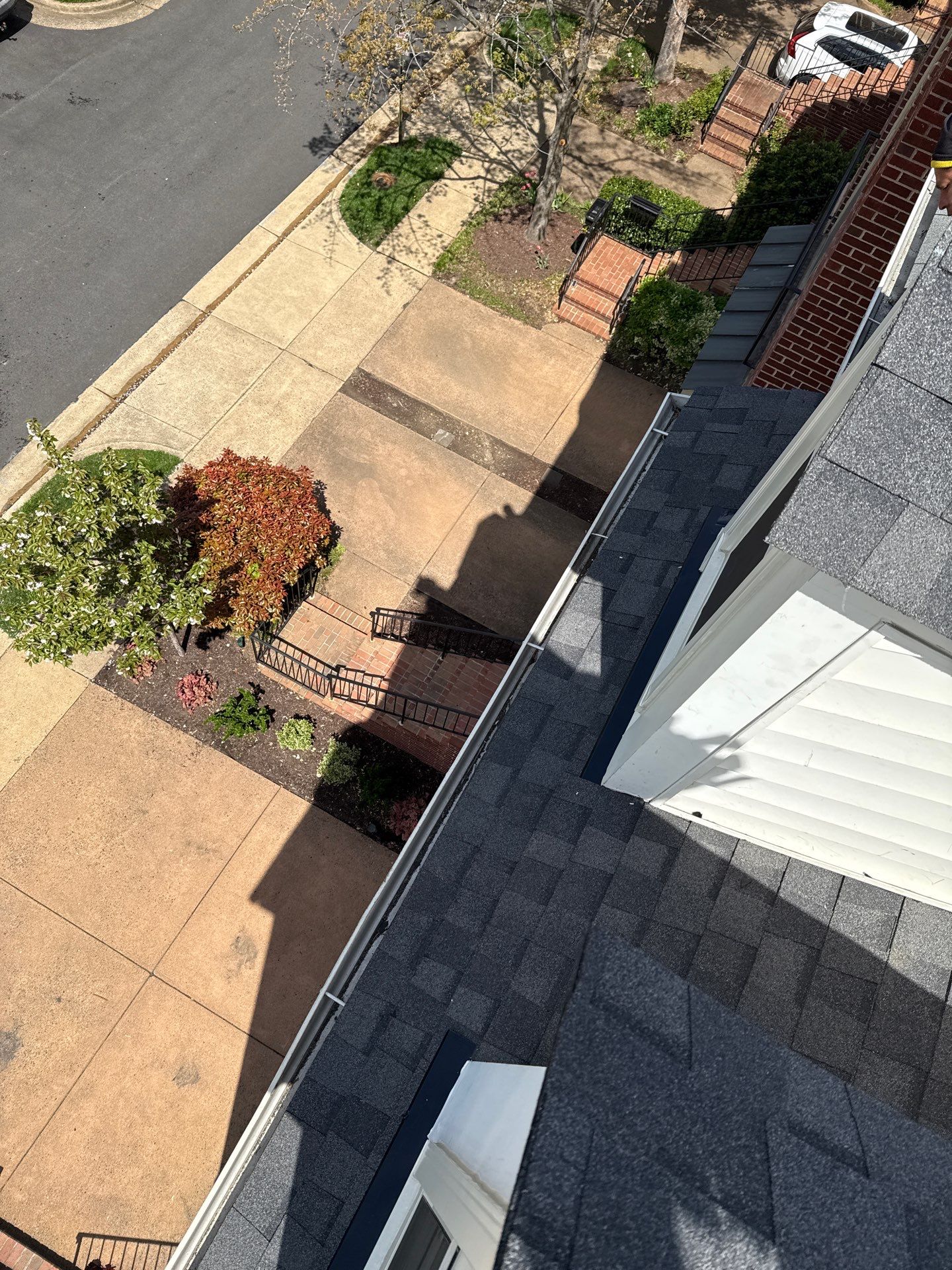 Alexandria: Residential Roof Replacement with CertainTeed Landmark Pro in Max Def Pewterwood by RM Banning, Inc.