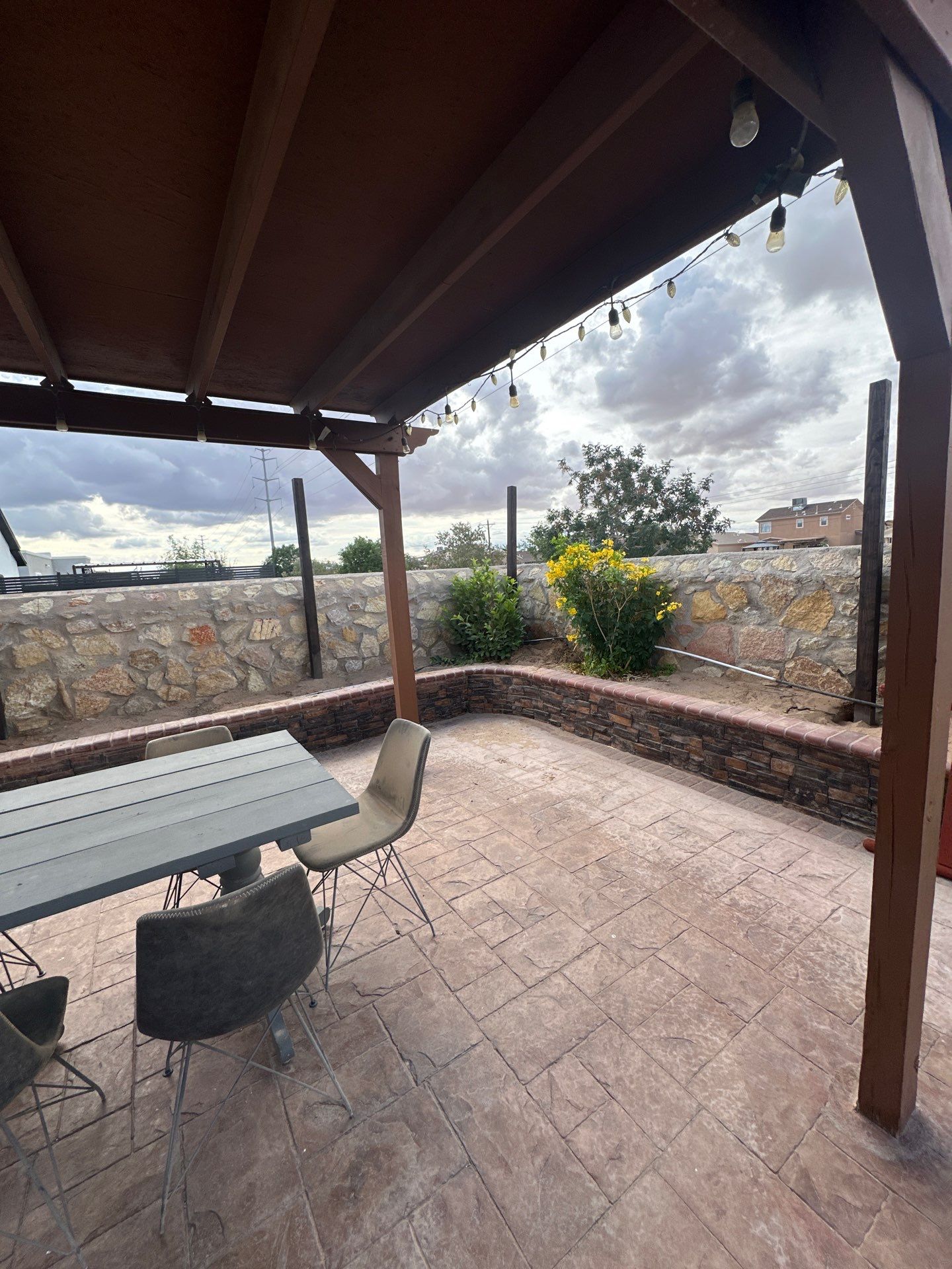 Privacy fence  by Castro Brothers Solutions