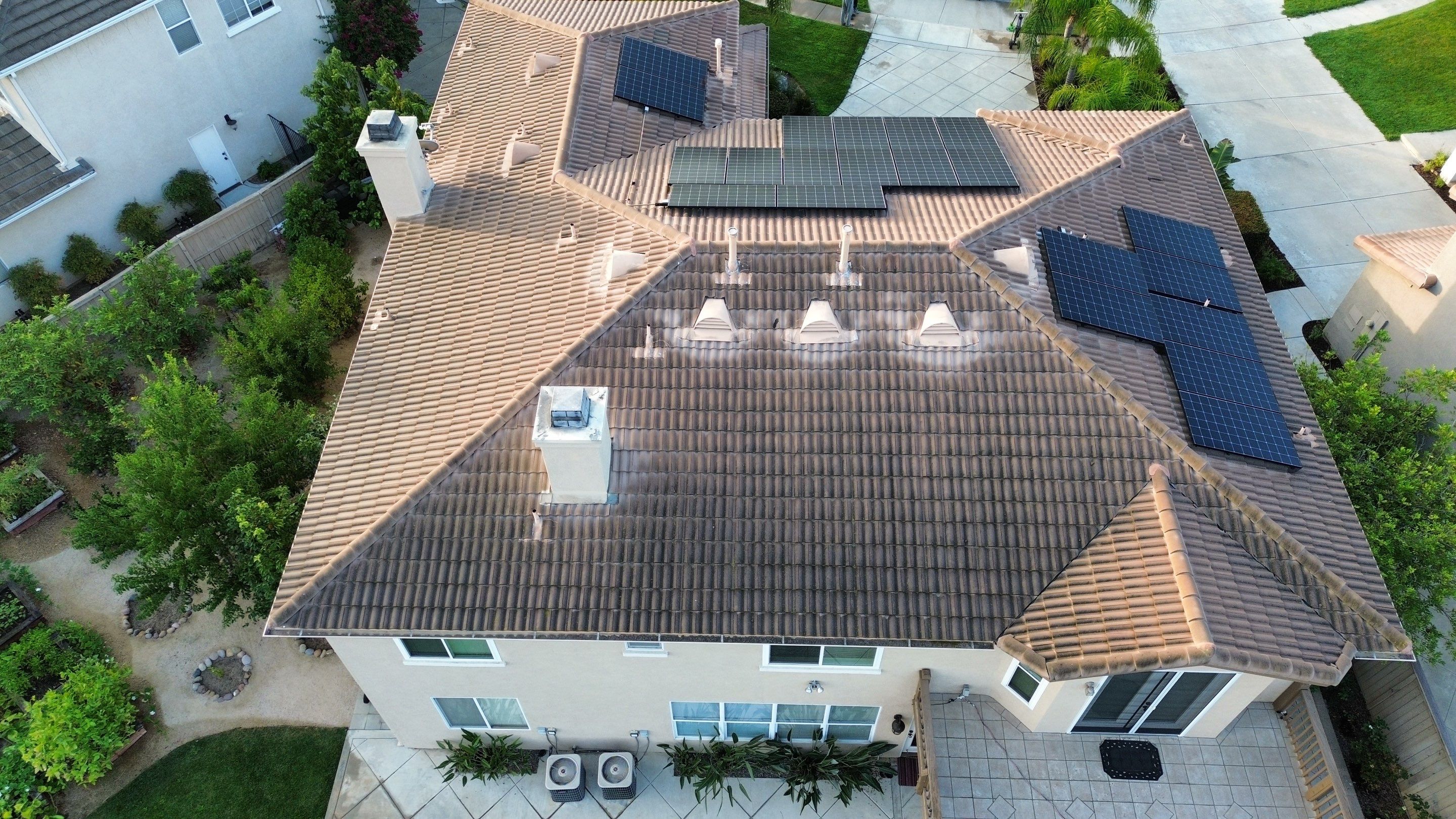 Roof Wash SAFECO by Pirate Pete’s Power Washing