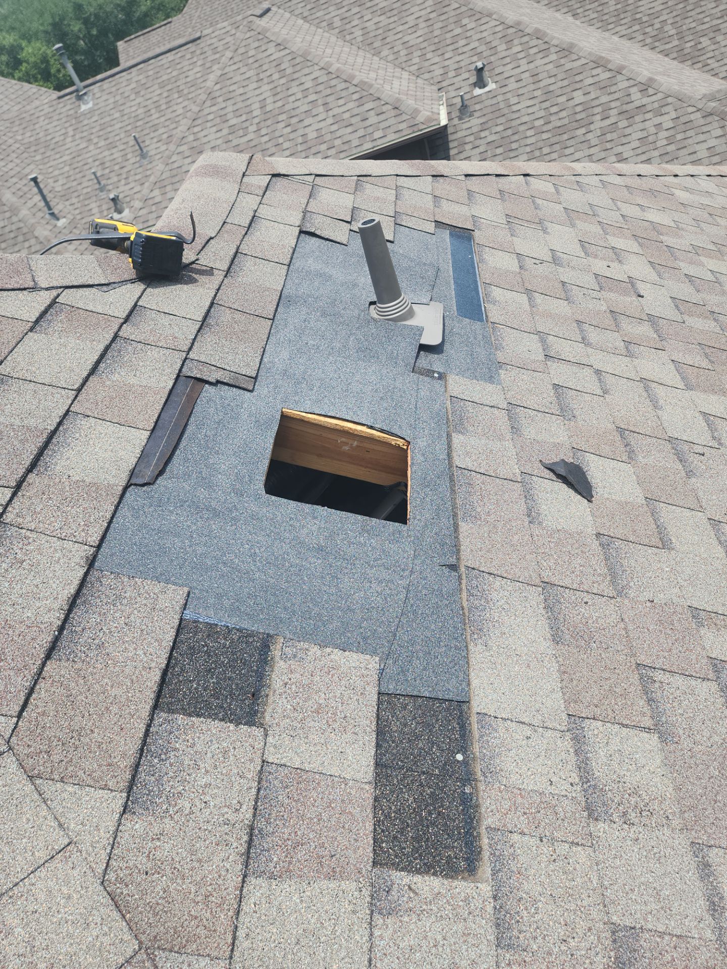 Hail Damage using Owen's Corning Duration (Lifetime) Shingles by Roof Repair Company