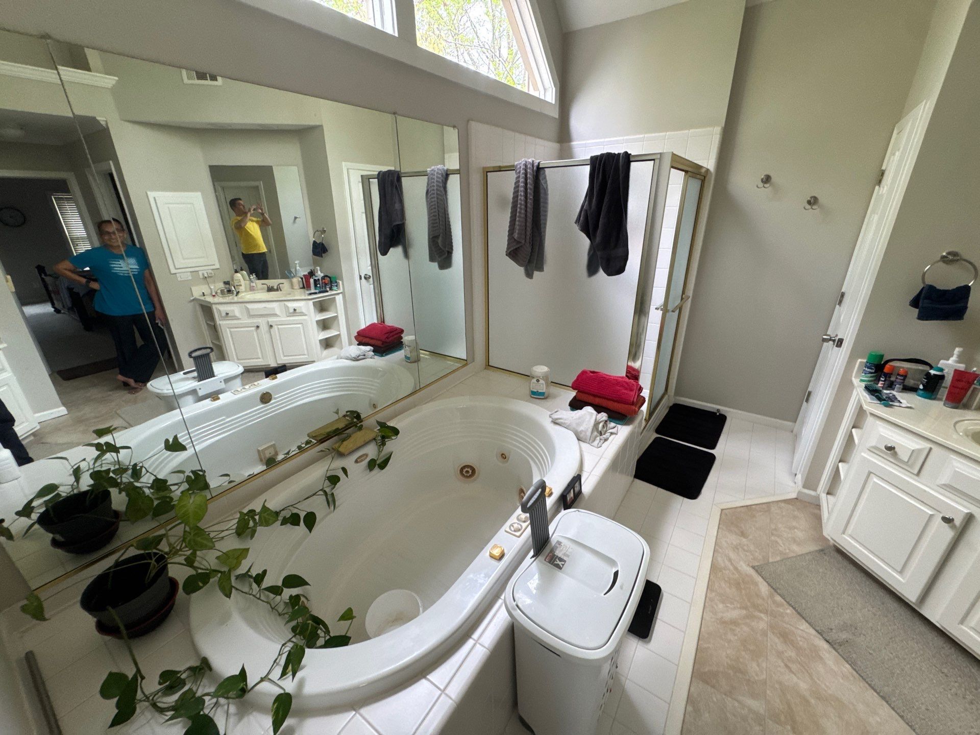 Master bathroom renovation by Prudencio