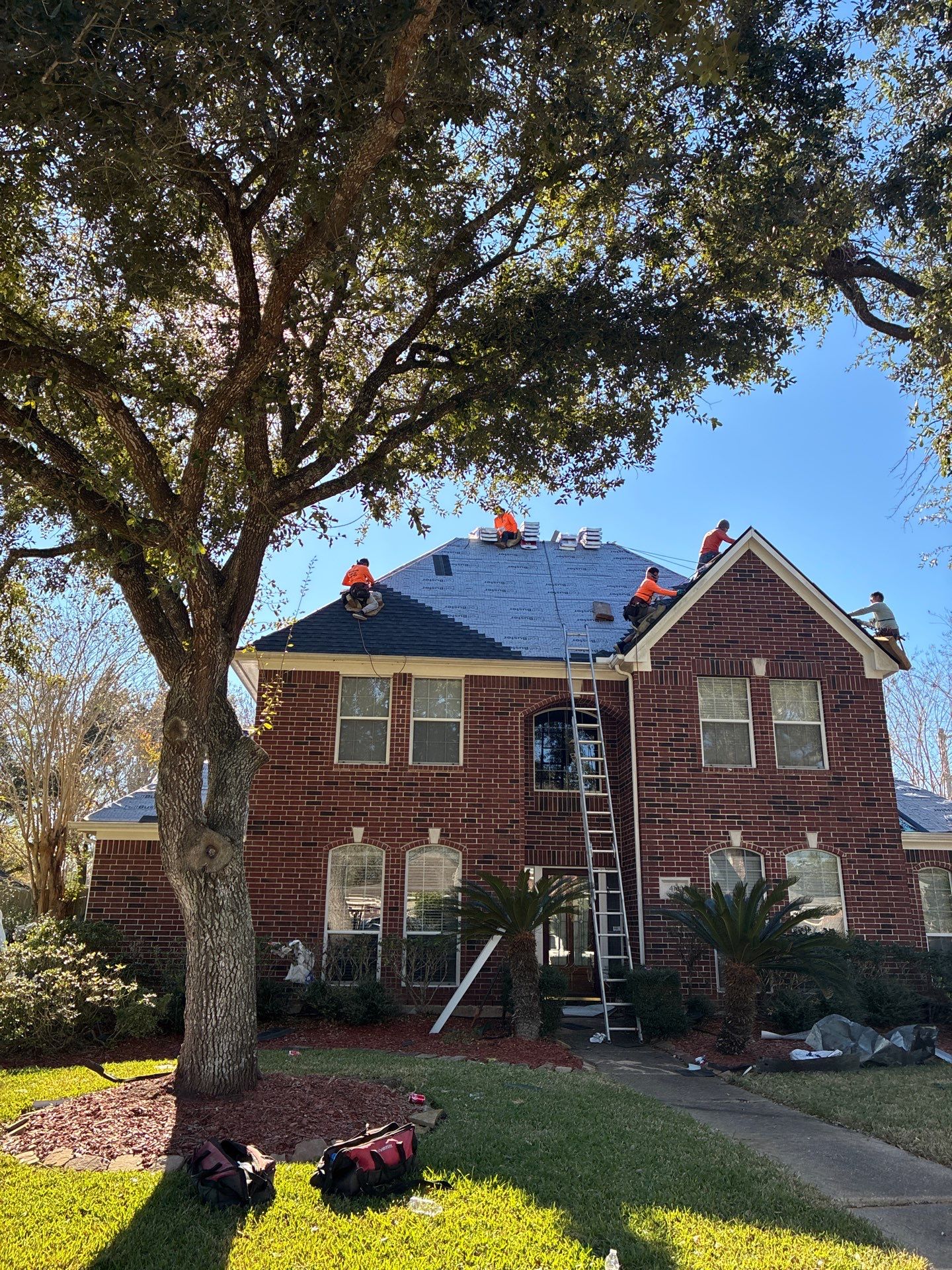 Roof Replacement in The Forest of Friendswood, Friendswood TX by Roof Repair Company