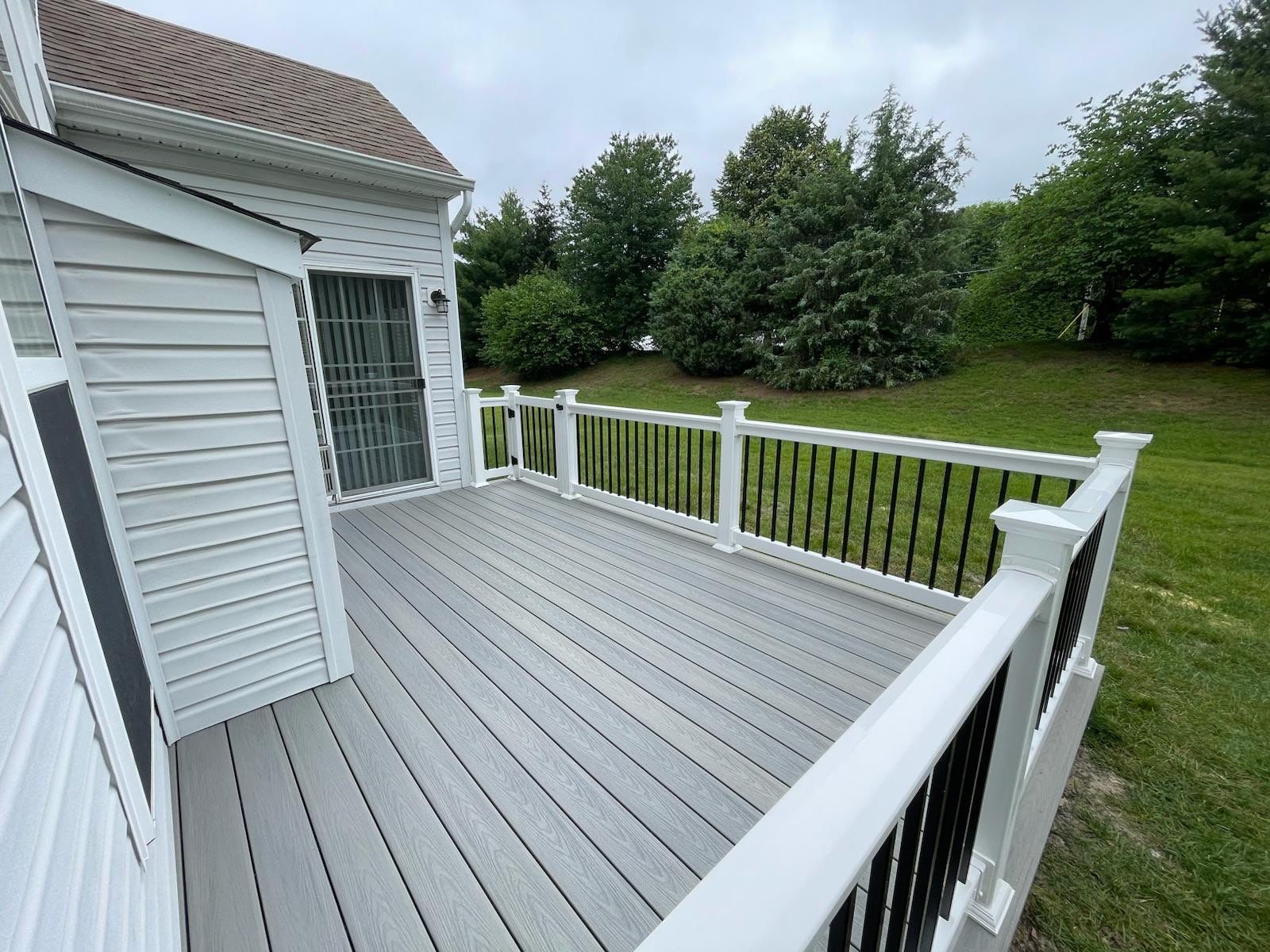 New Deck in Delanco, New Jersey by deck guardian