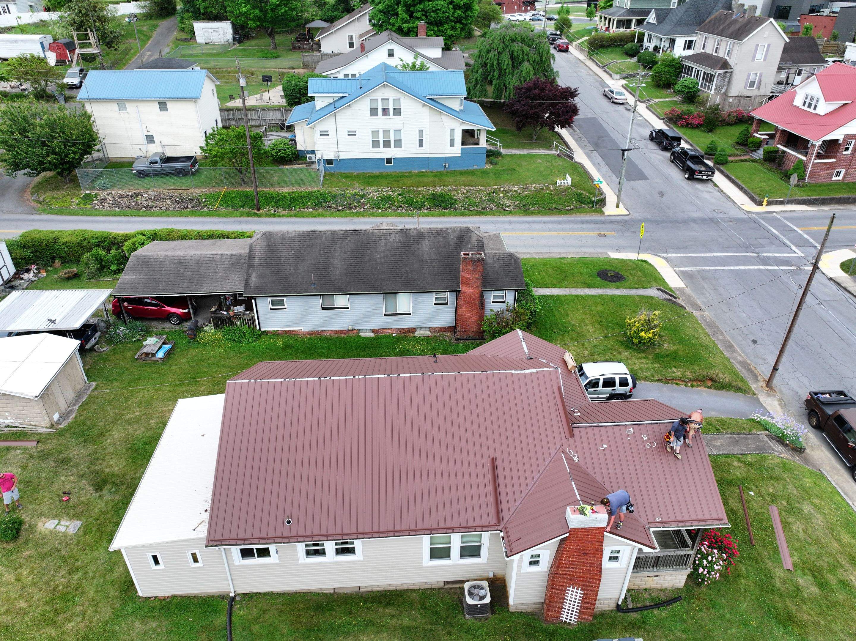 Tolbert Residence by Omnia Roofing