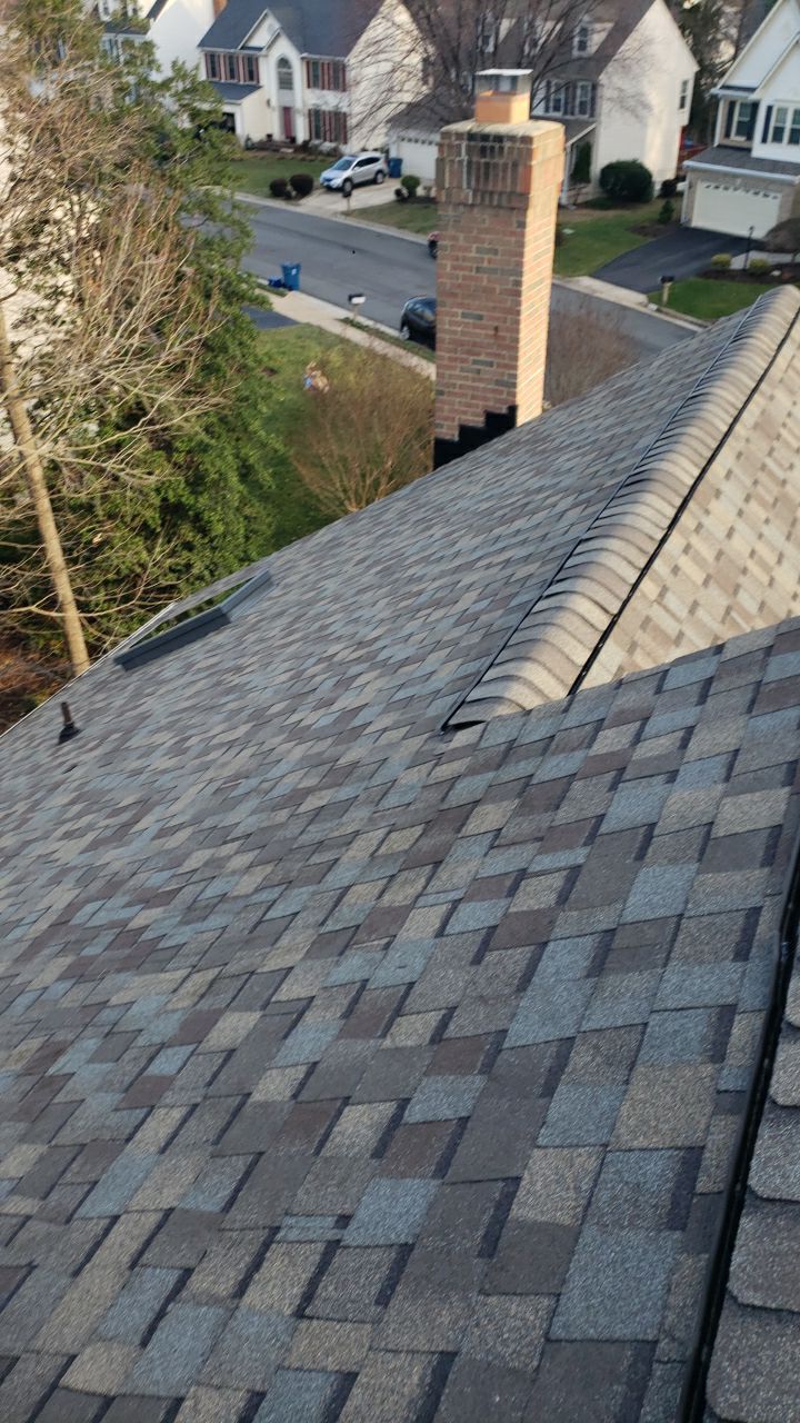 Fairfax Station: CertainTeed Landmark Pro Designer Shingles in Max Def Weathered Wood by RM Banning, Inc.