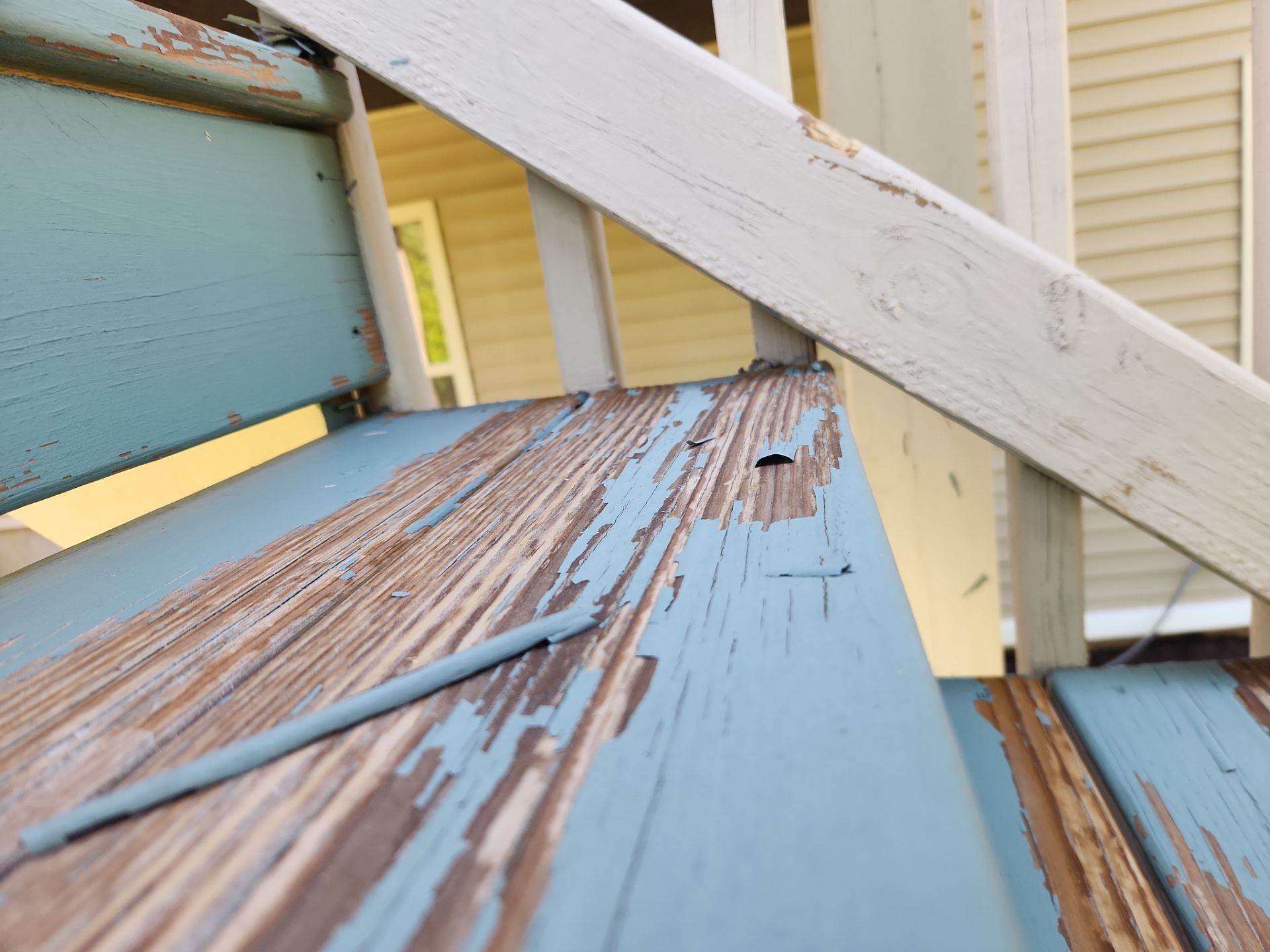 Weathered Deck using AcryFin by DuraSeal