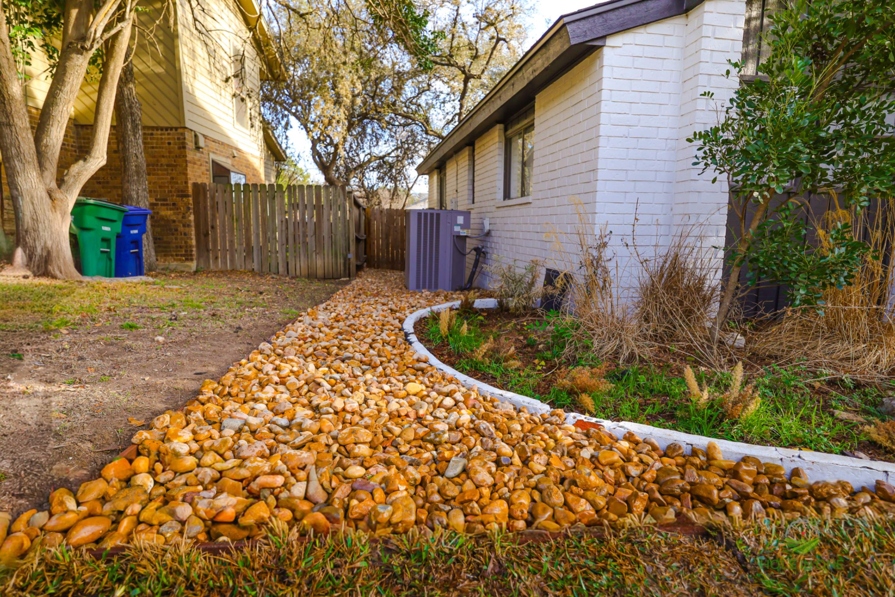 Green Spring Valley, San Antonio Tx. by Hole In One Lawns, LLC
