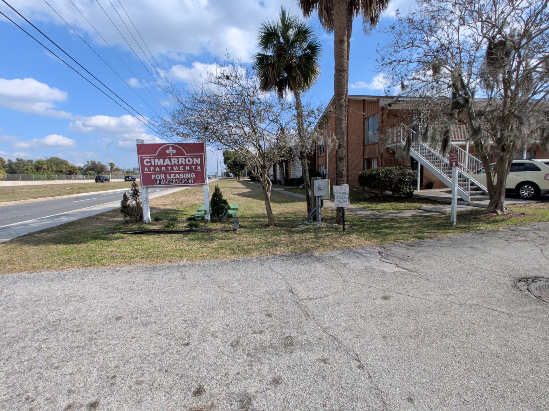 Apartment Landscape Cleanup & Ongoing Grounds Maintenance — Cimarron Apartments (Arlington) by Harmoni Home Services
