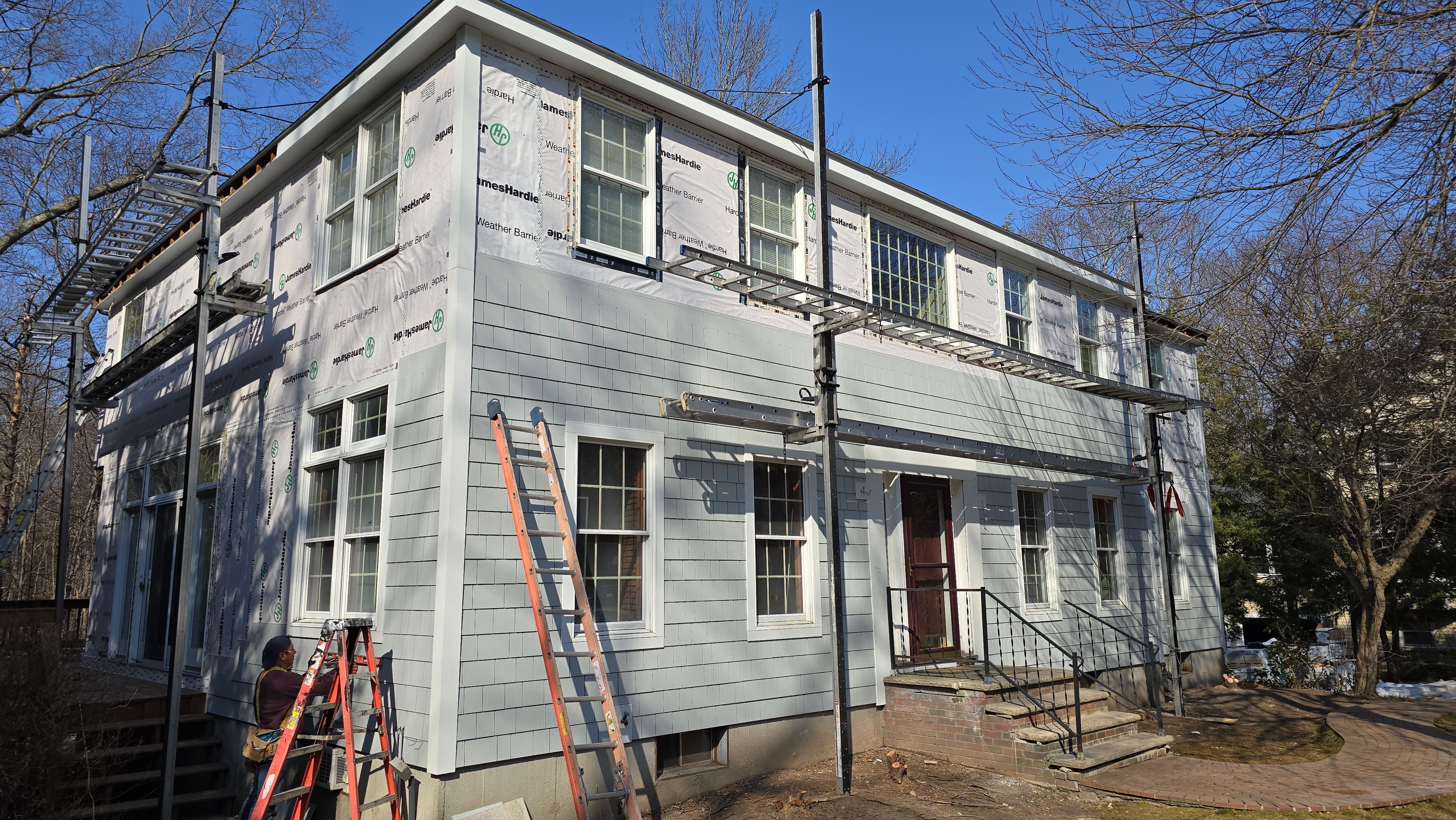 Siding and roof replacement in Framingham, Ma by UBrothers Construction