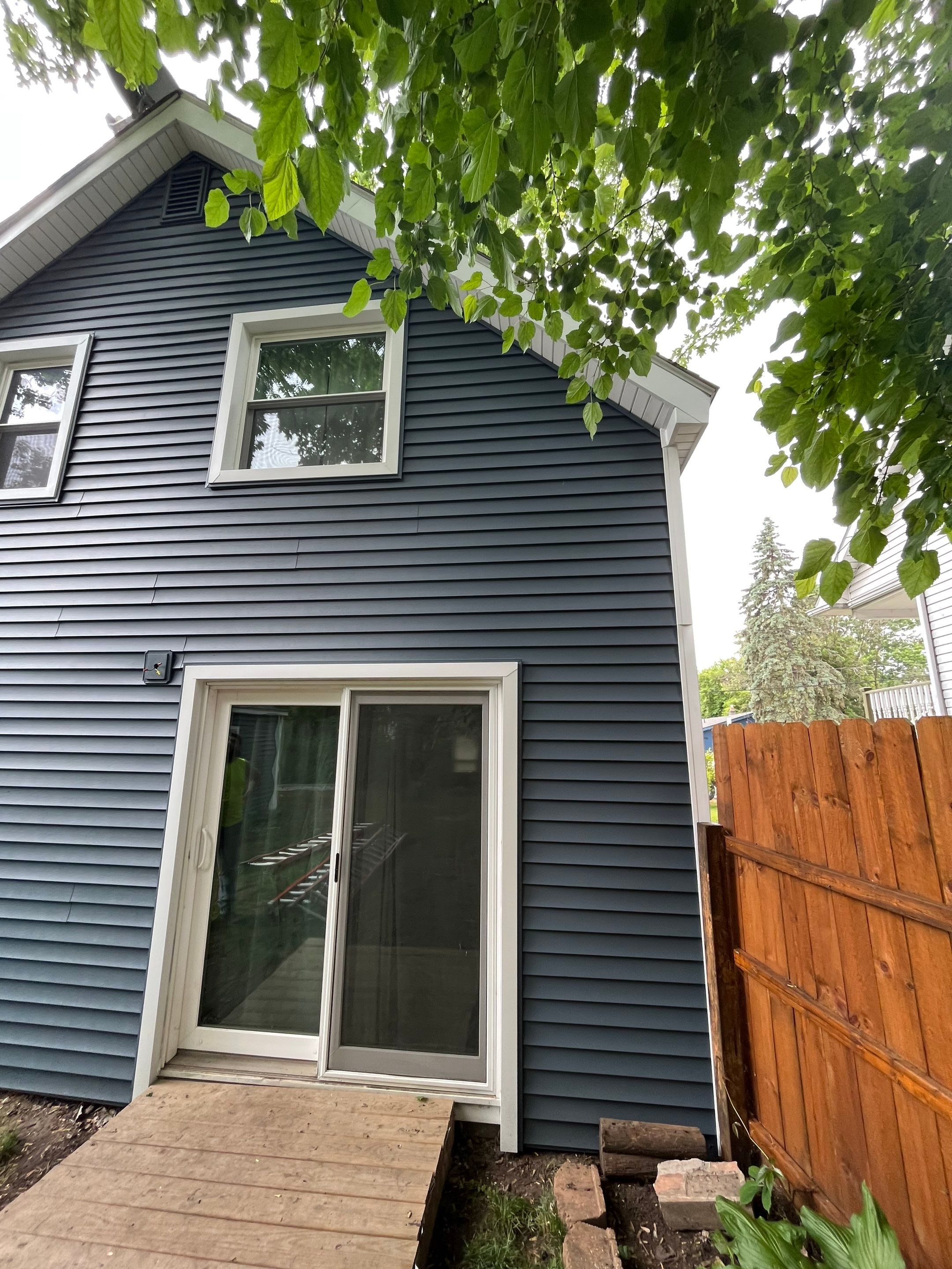 Siding Replacement using CertainTeed Restoration Classis D4 by 180 Contractors