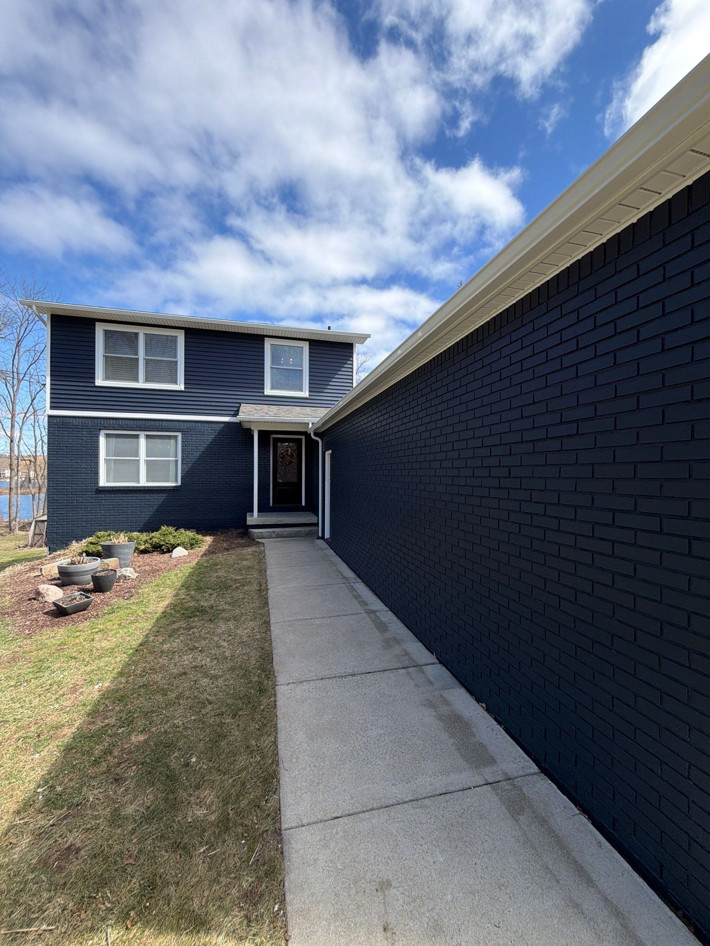 Siding Replacement using Alside Charter Oak D4.5" by 180 Contractors