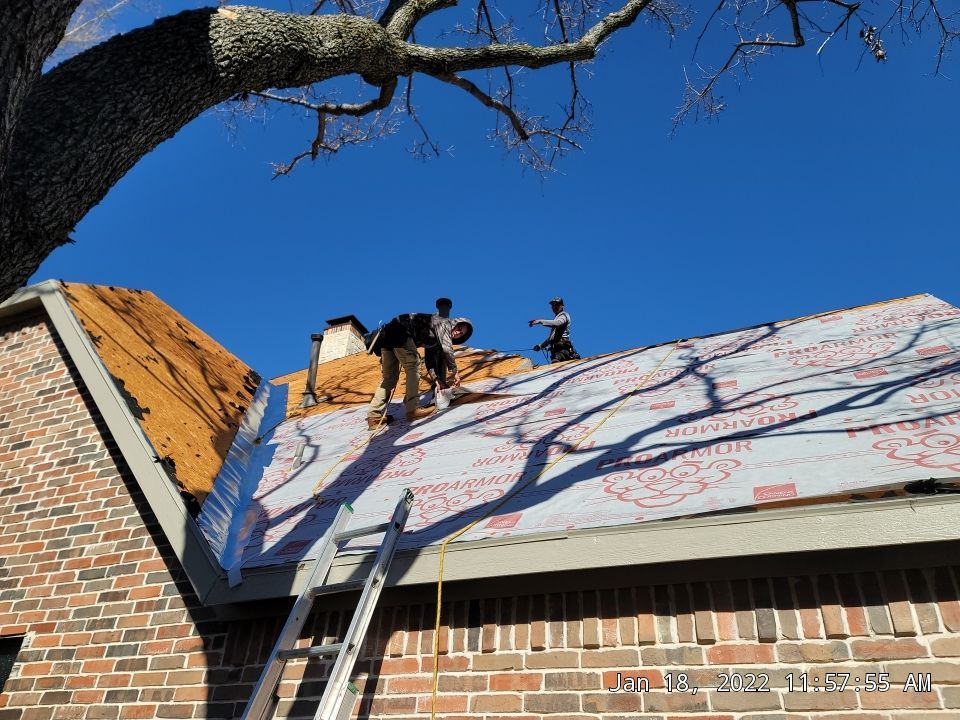 Insurance Claim Roof and Gutters using Owens Corning - Duration- Estate Gray -New Gutters - Exterior paint by Tex-Line Roofing