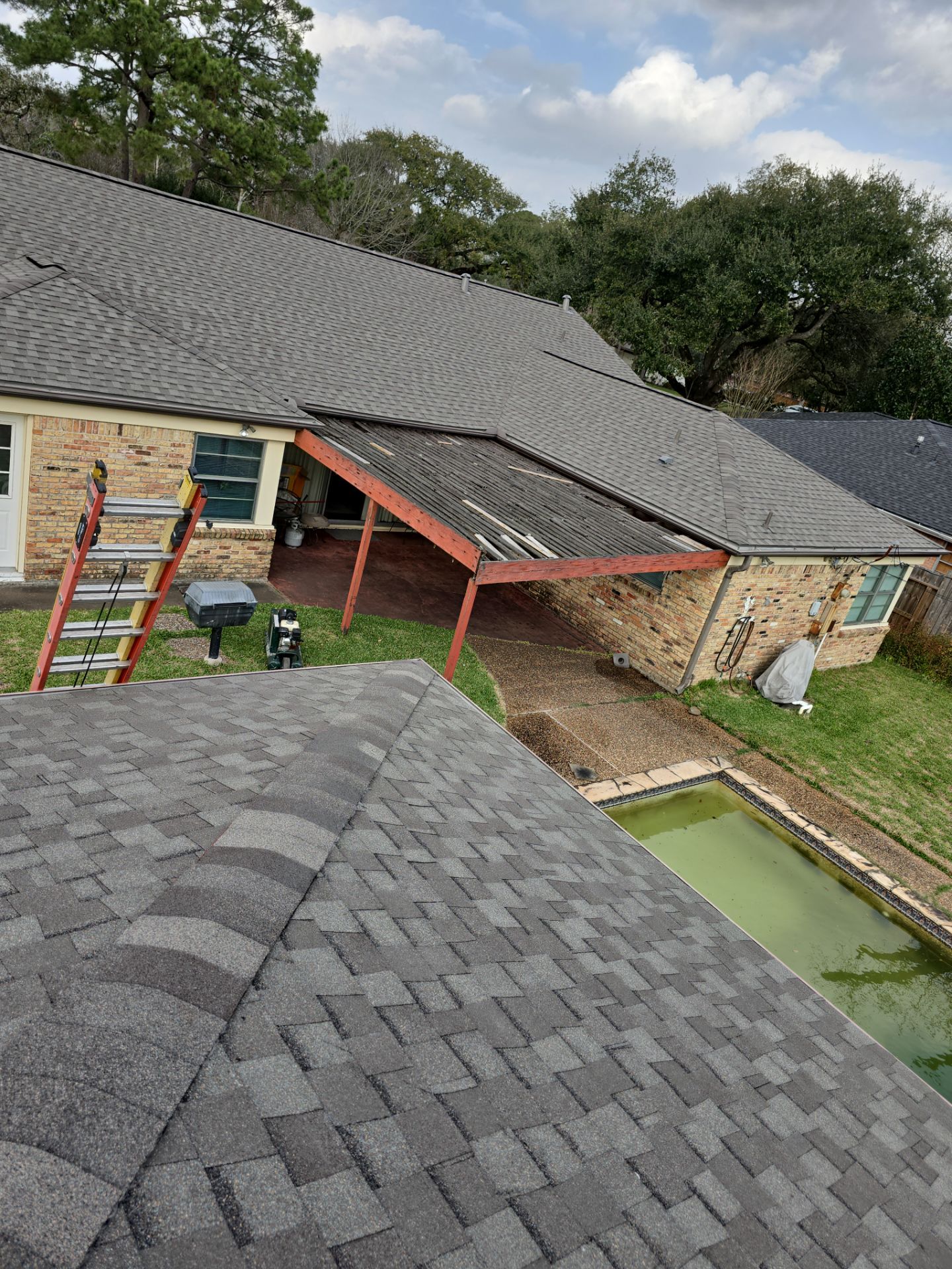 Roof Replacement Houston by Roof Repair Company