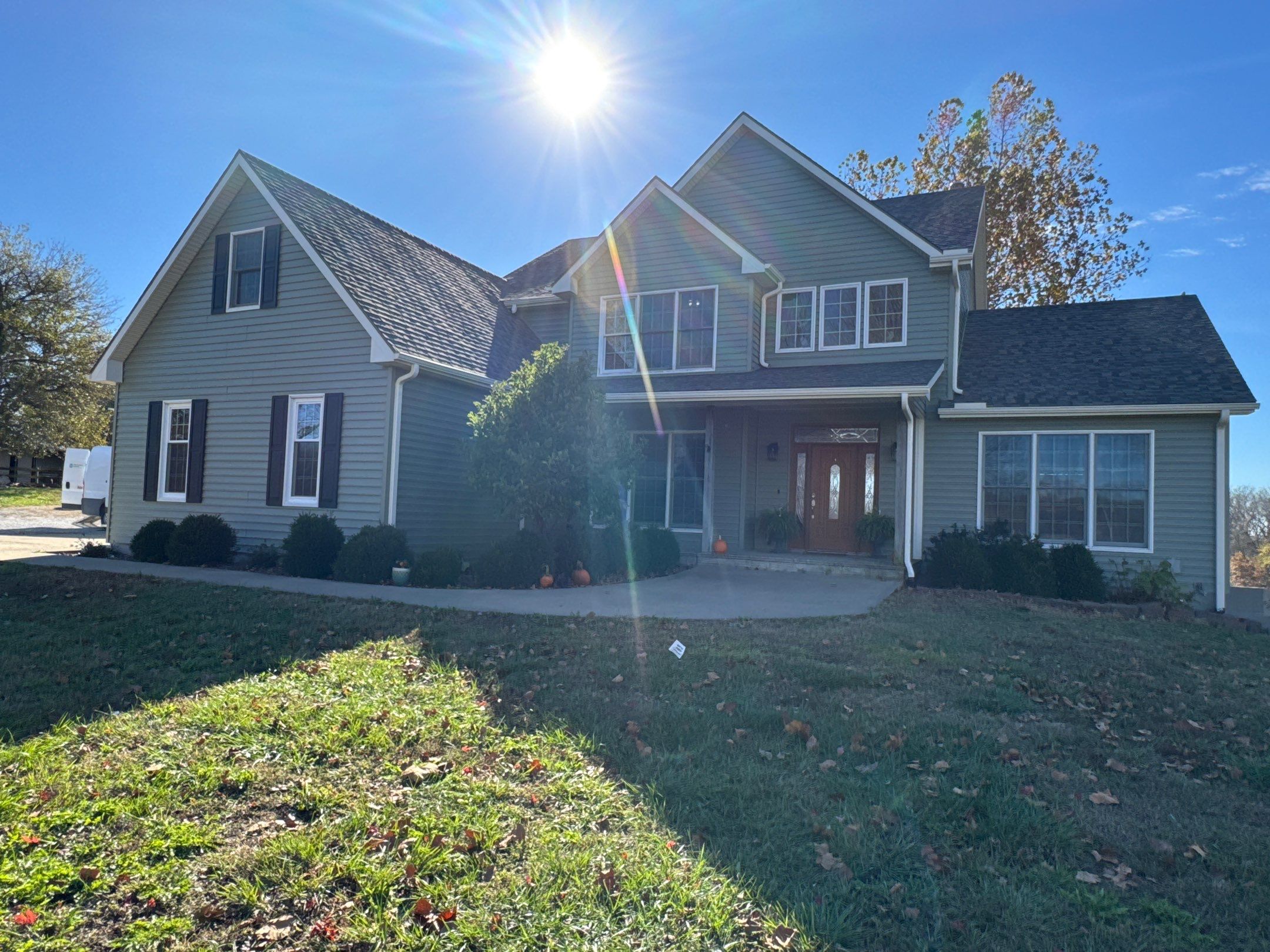 Comprehensive Residential Roof and Siding Replacement in Smithville Missouri by EEC Windows, Siding & Roofing