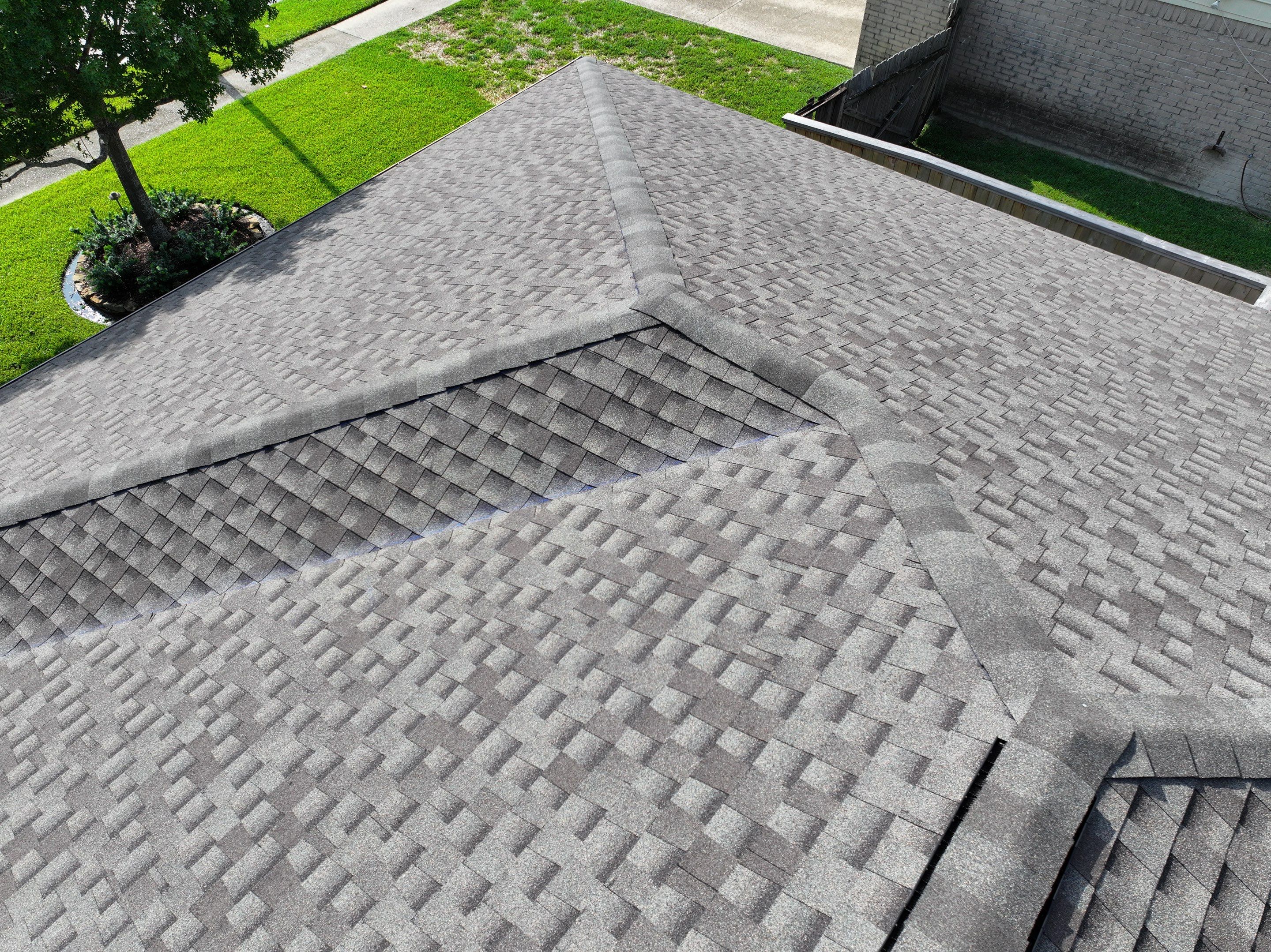 GAF HDZ - Weathered Wood by Elite Roofing LLC