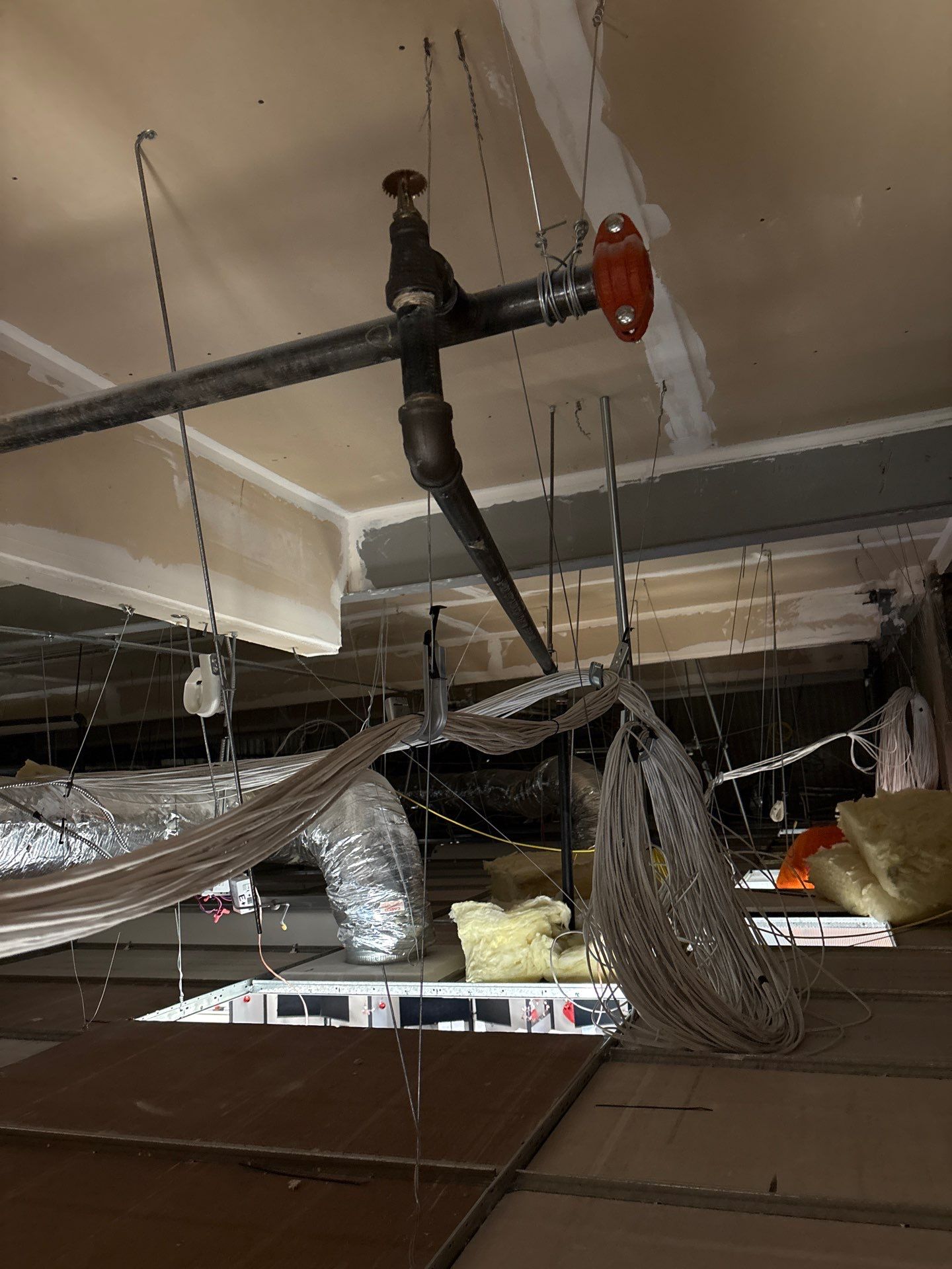 Cubicle Reconfiguration & Network Cabling Installation in Irvine by Ring and Ping Inc.