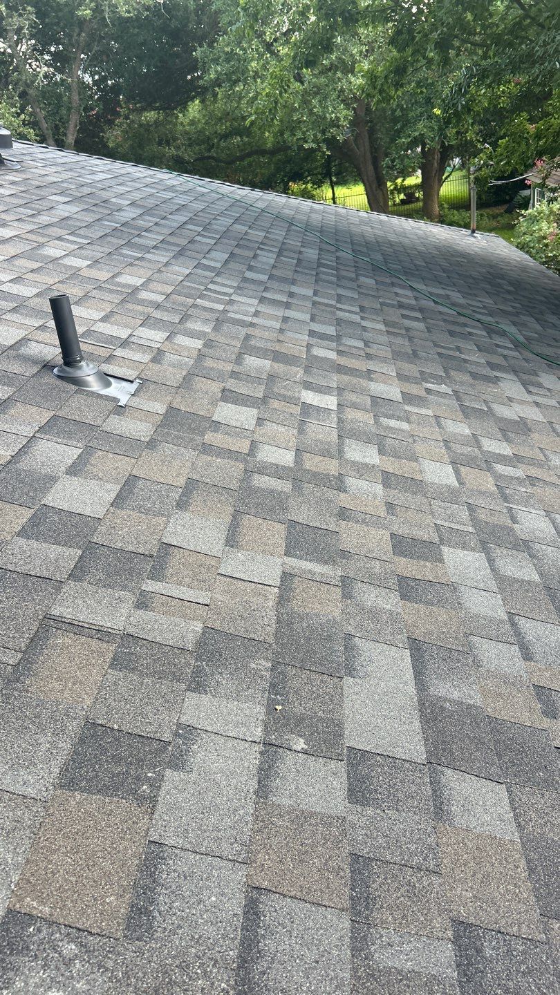 Williamsburg Gray - Owens Corning TruDefinition Duration by RoofsOnly.com