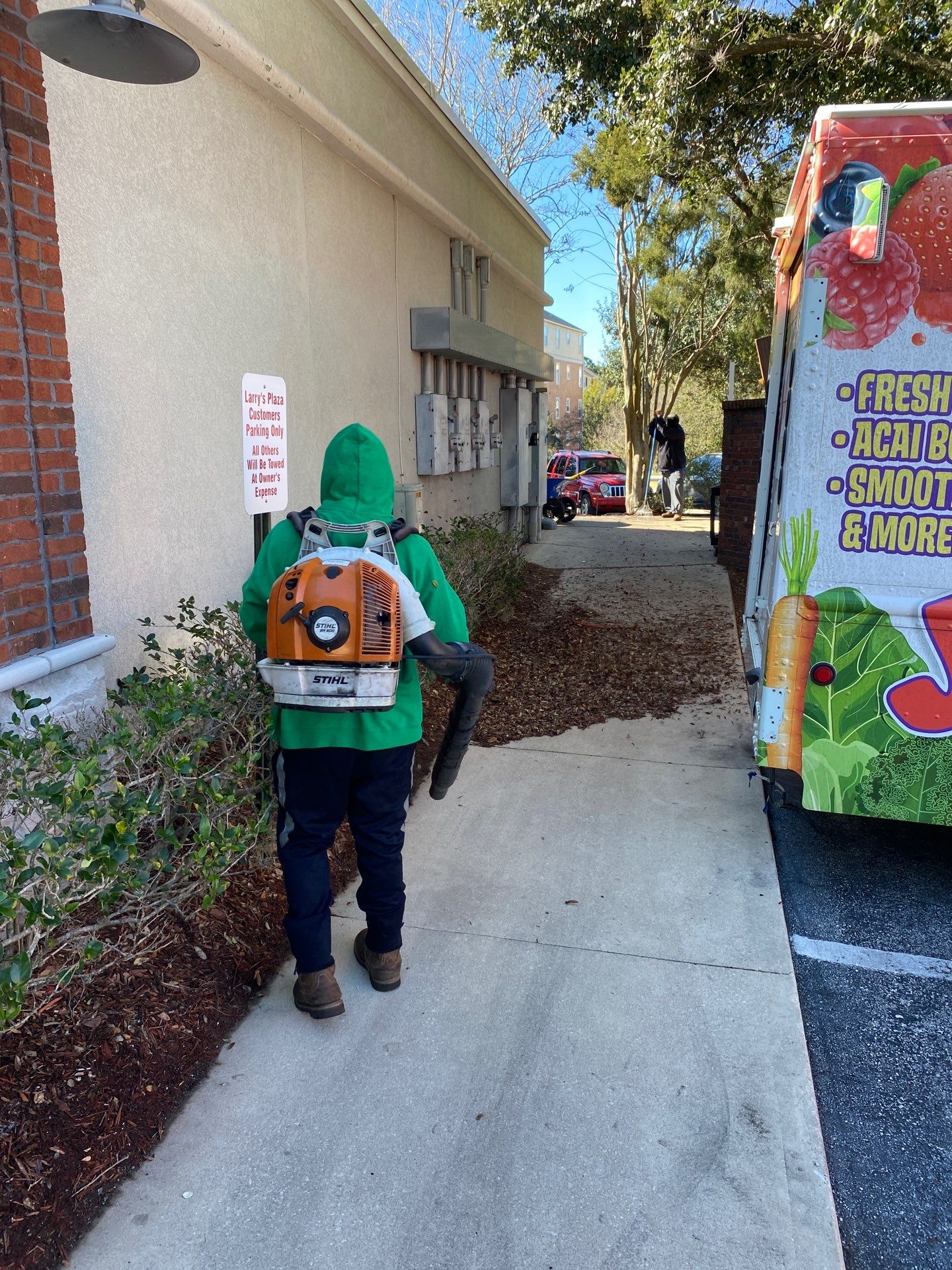 Larry’s Giant Subs | Rock & Mulch by ProGreen Services