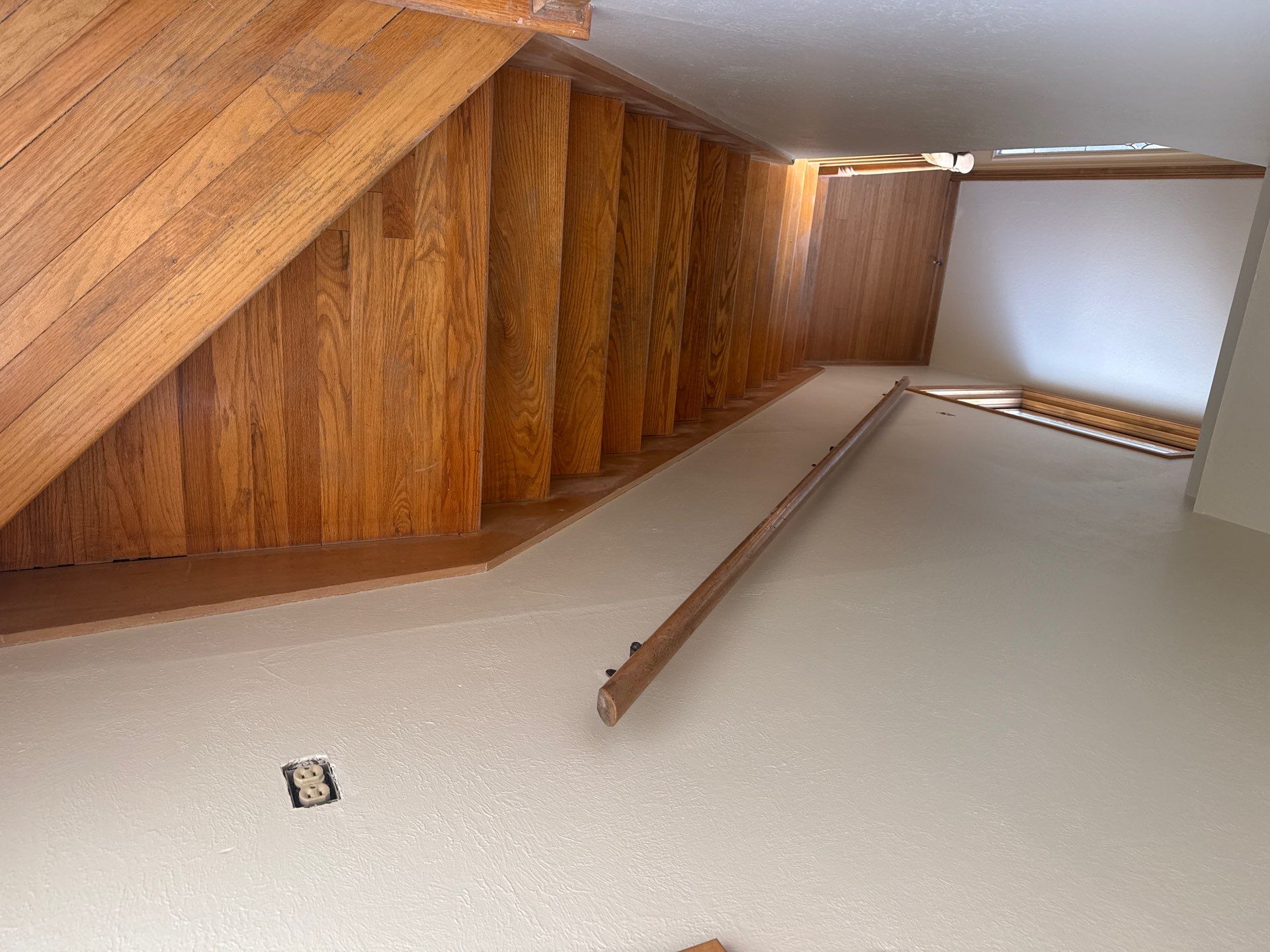 Full Interior Repaint to put the house up for sale by Midwest Paint LLC