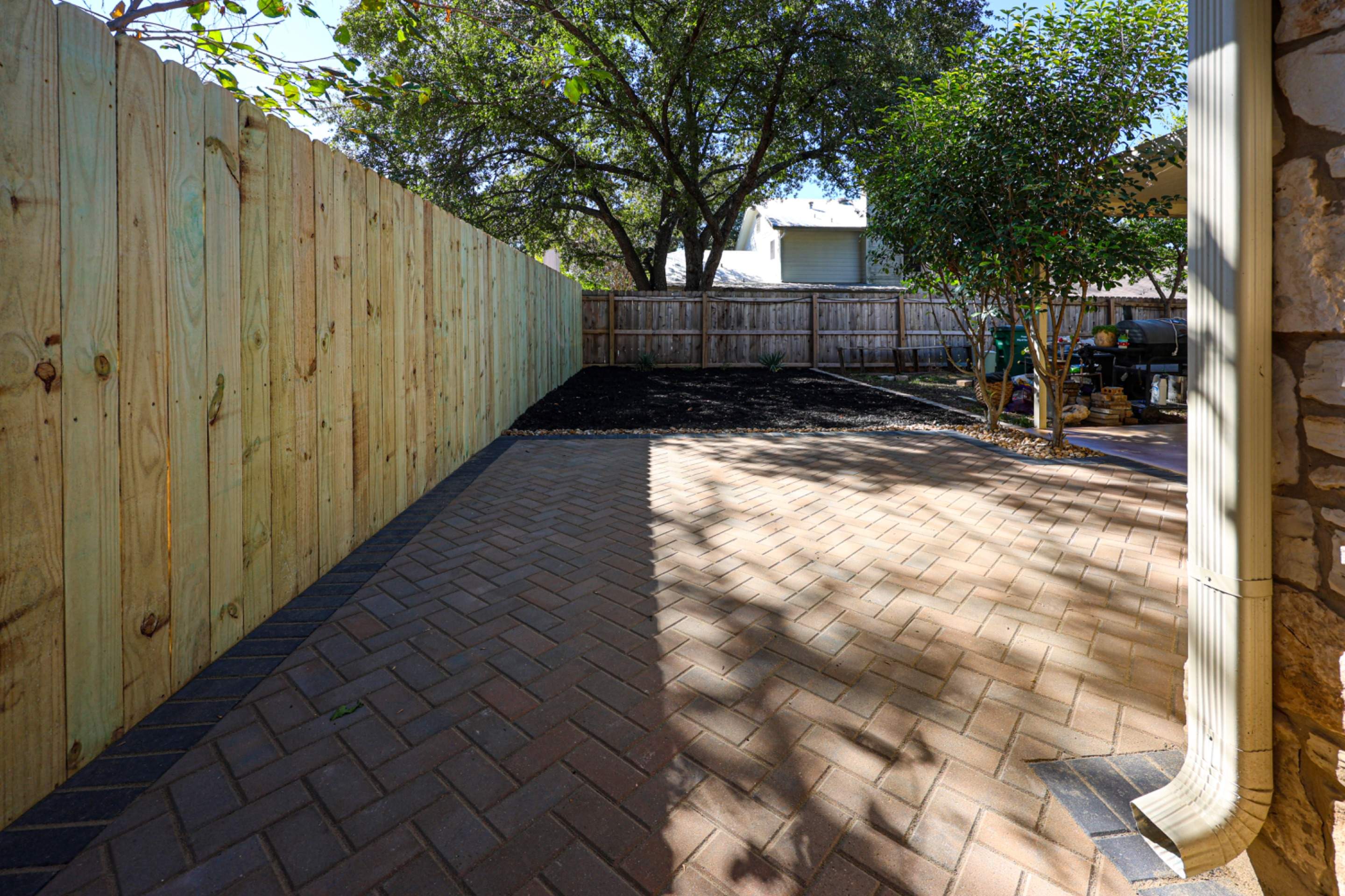 Eden, San Antonio, Tx. by Hole In One Lawns, LLC