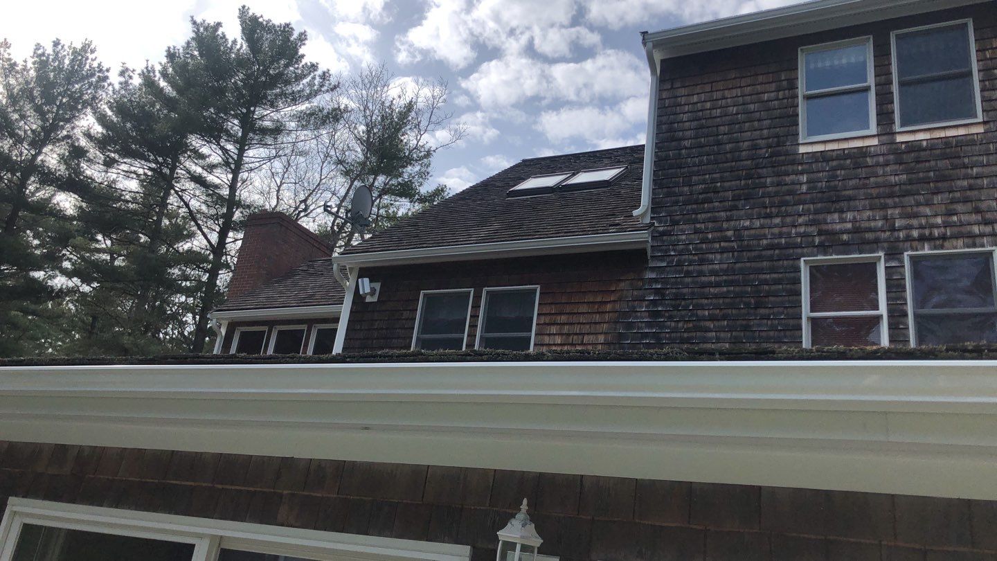 Gutter Installation using 5" Leaf Relief K-Style Aluminum Gutter by Gutter Pro Enterprises
