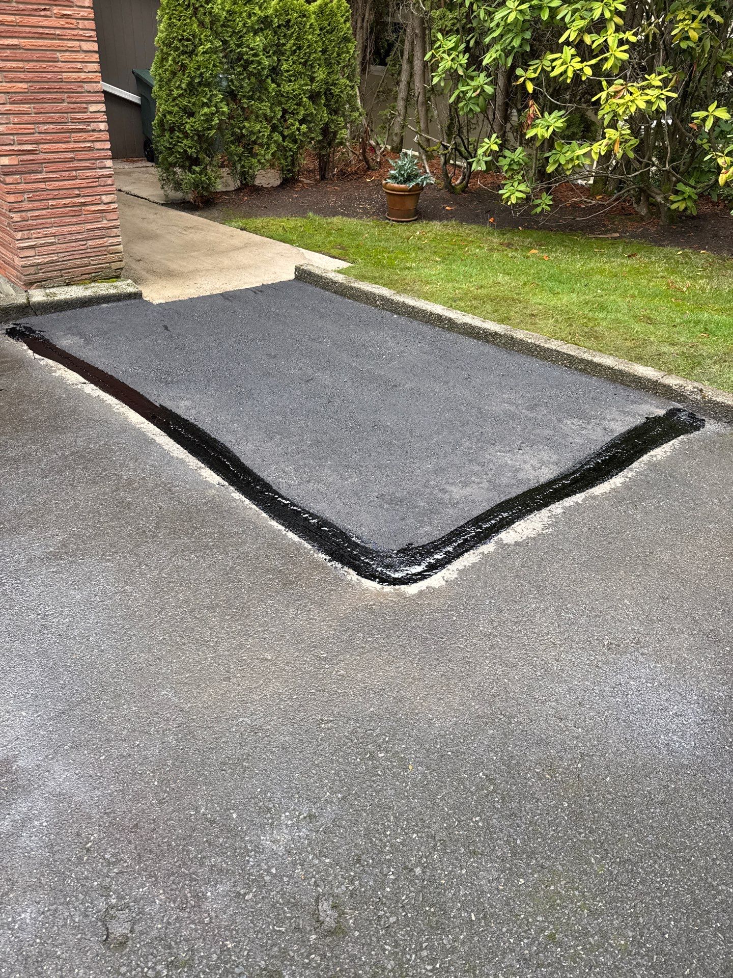 Asphalt Patch Repair | Bellevue  by Jireh Asphalt & Concrete Inc 