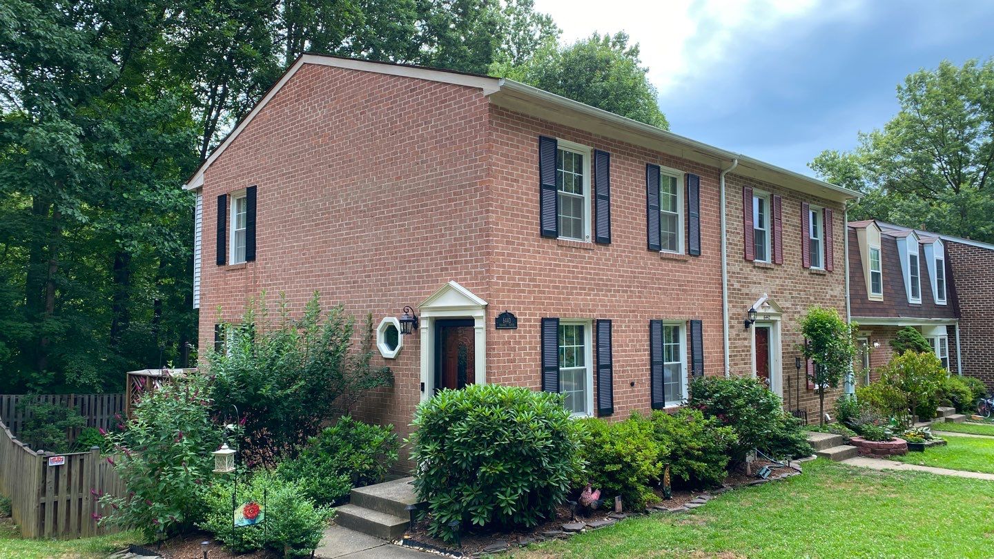 Springfield: CertainTeed Landmark Pro Designer Shingles in Max Def Pewterwood by RM Banning, Inc.