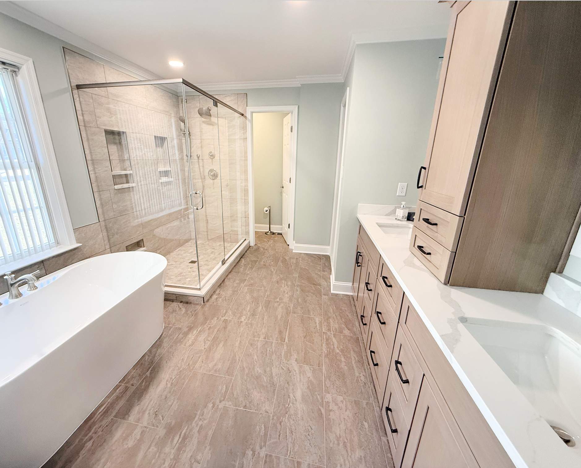 Wright Master Bathroom by Integrity Tile and Home LLC
