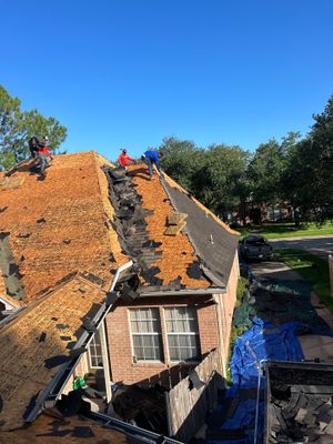 Residential Roofing Installation using Owen's Corning Duration (Lifetime) Shingles