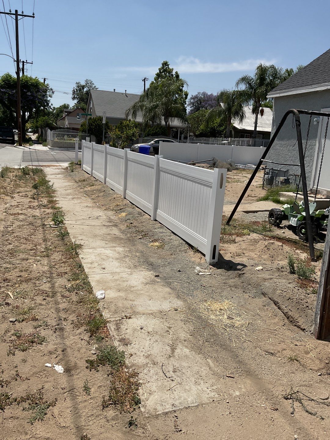 Fence installation using 6ft and 4ft vinyl  by Fence Guys Inc. 