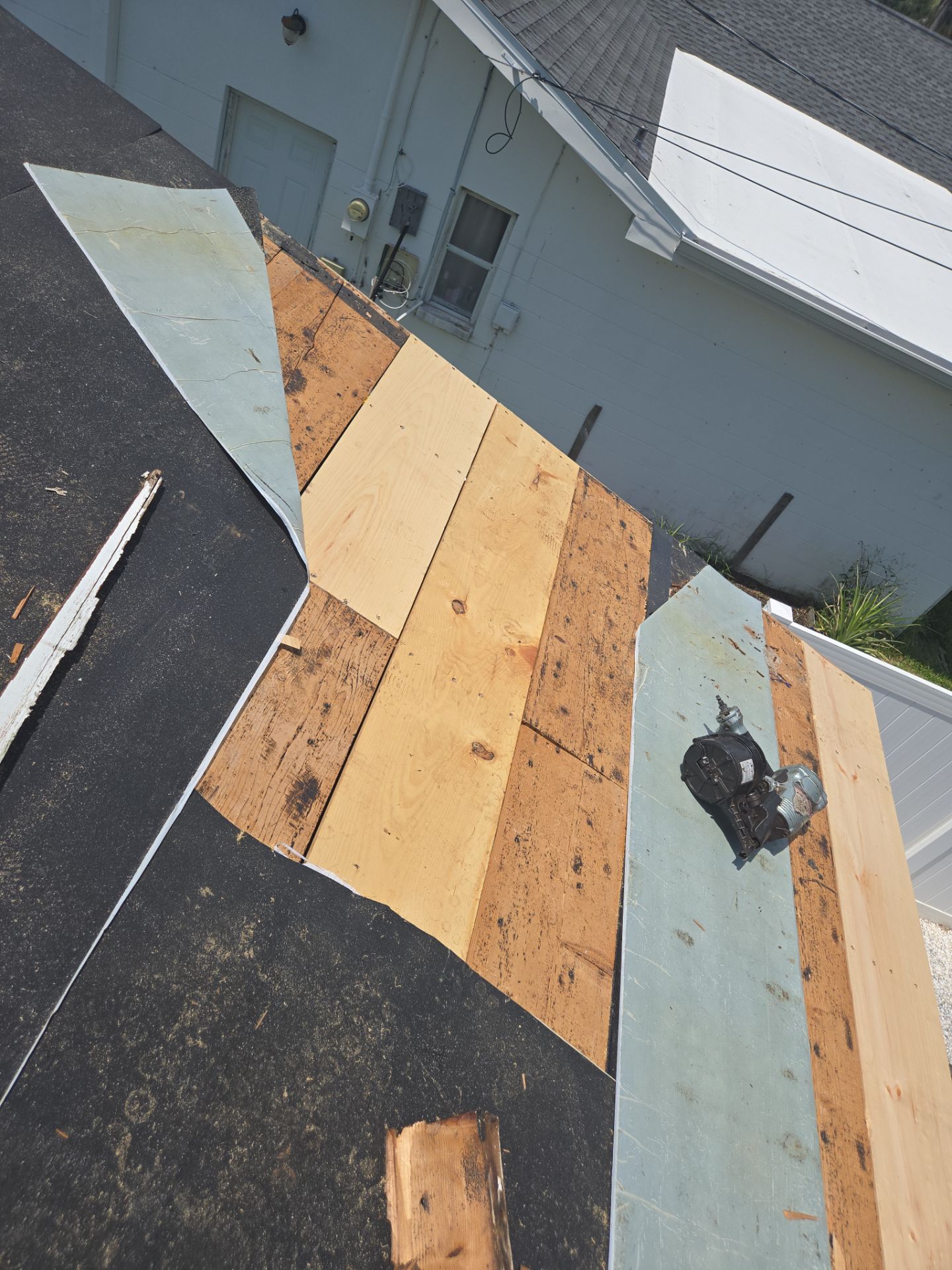 Project in Largo 33774 by Mitchell Roofing Company LLC