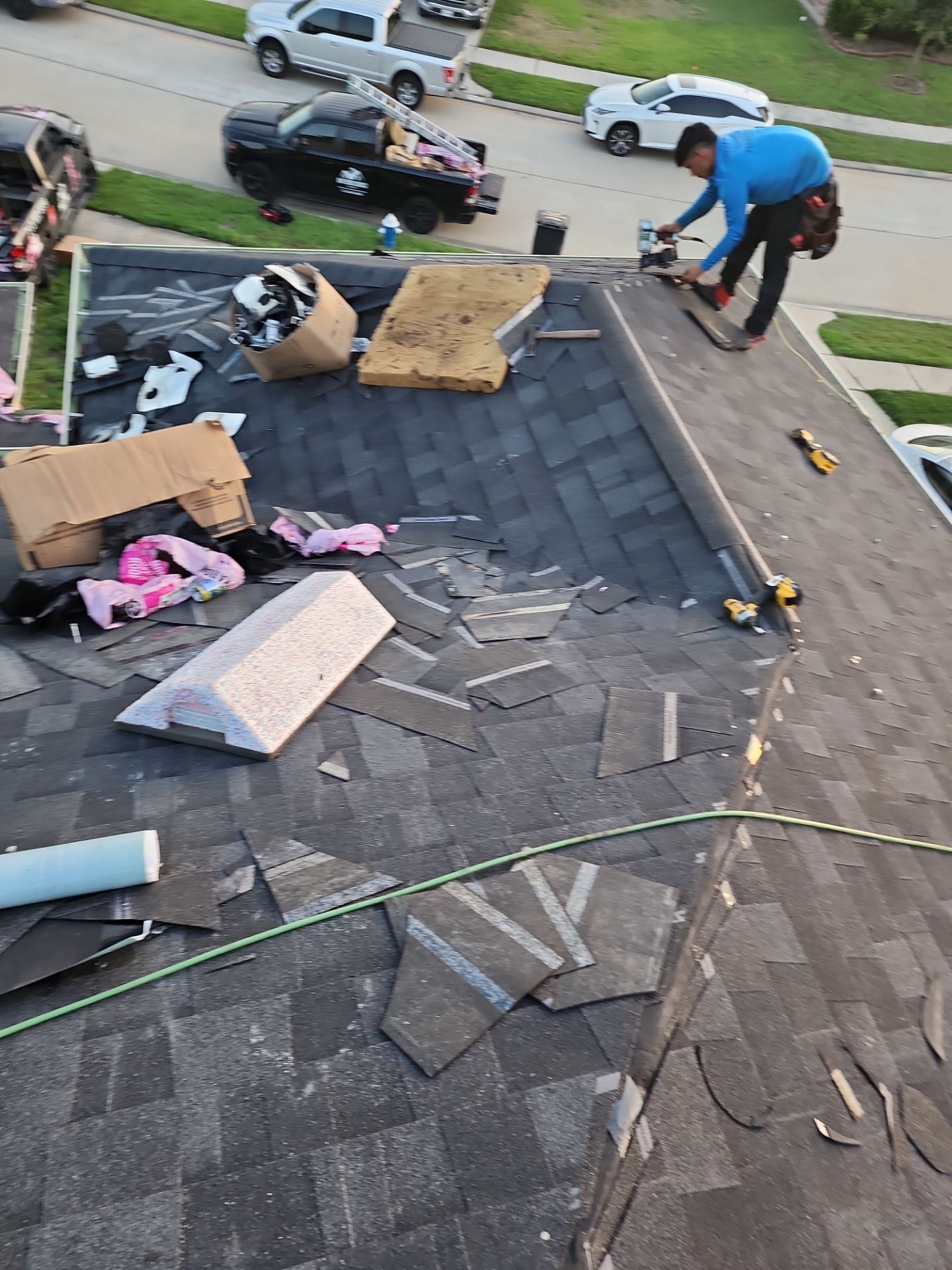 Residential Roofing Installation using Owen's Corning Duration (Lifetime) Shingles by Roof Repair Company