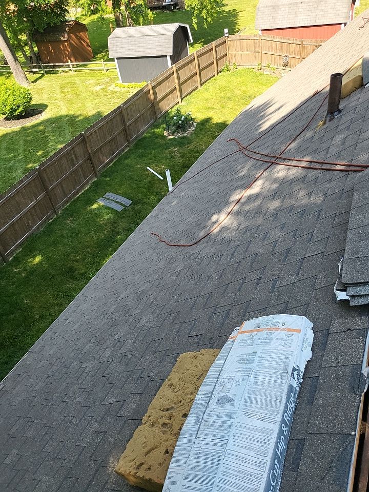 ATLAS PINNACLE COLOR: WEATHERED WOOD by Eagle Eye Roofing