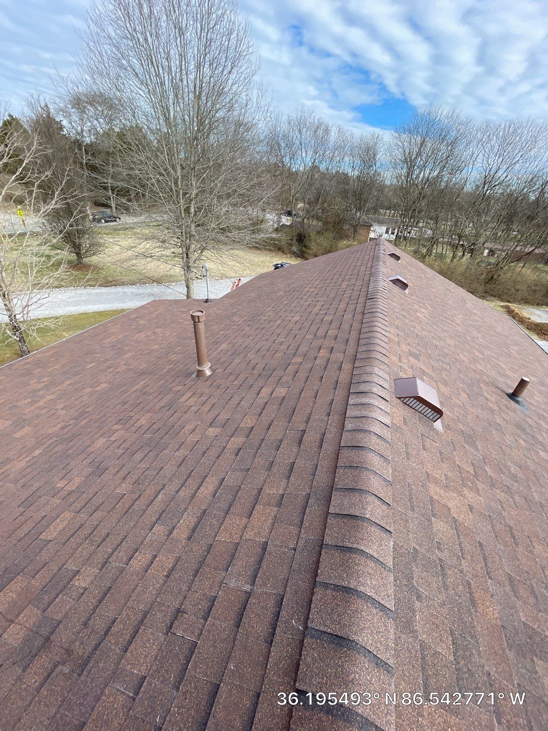 Residential Roofing Installation using Owens Corning Oakridge Roofing System by Undersun Roofing 