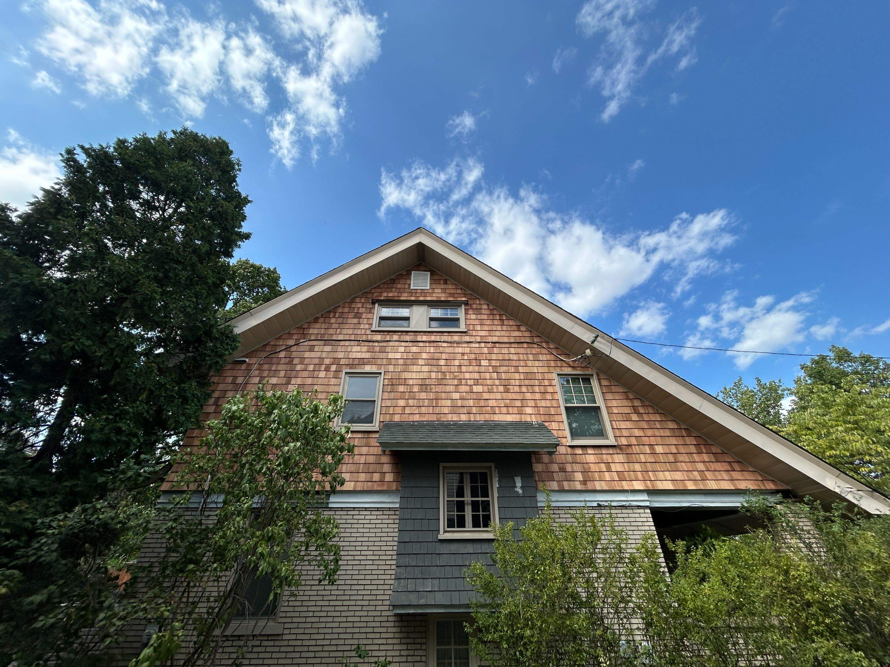 Cedar Shake Siding Installation in Pittsburgh by Ideal Siding Pittsburgh