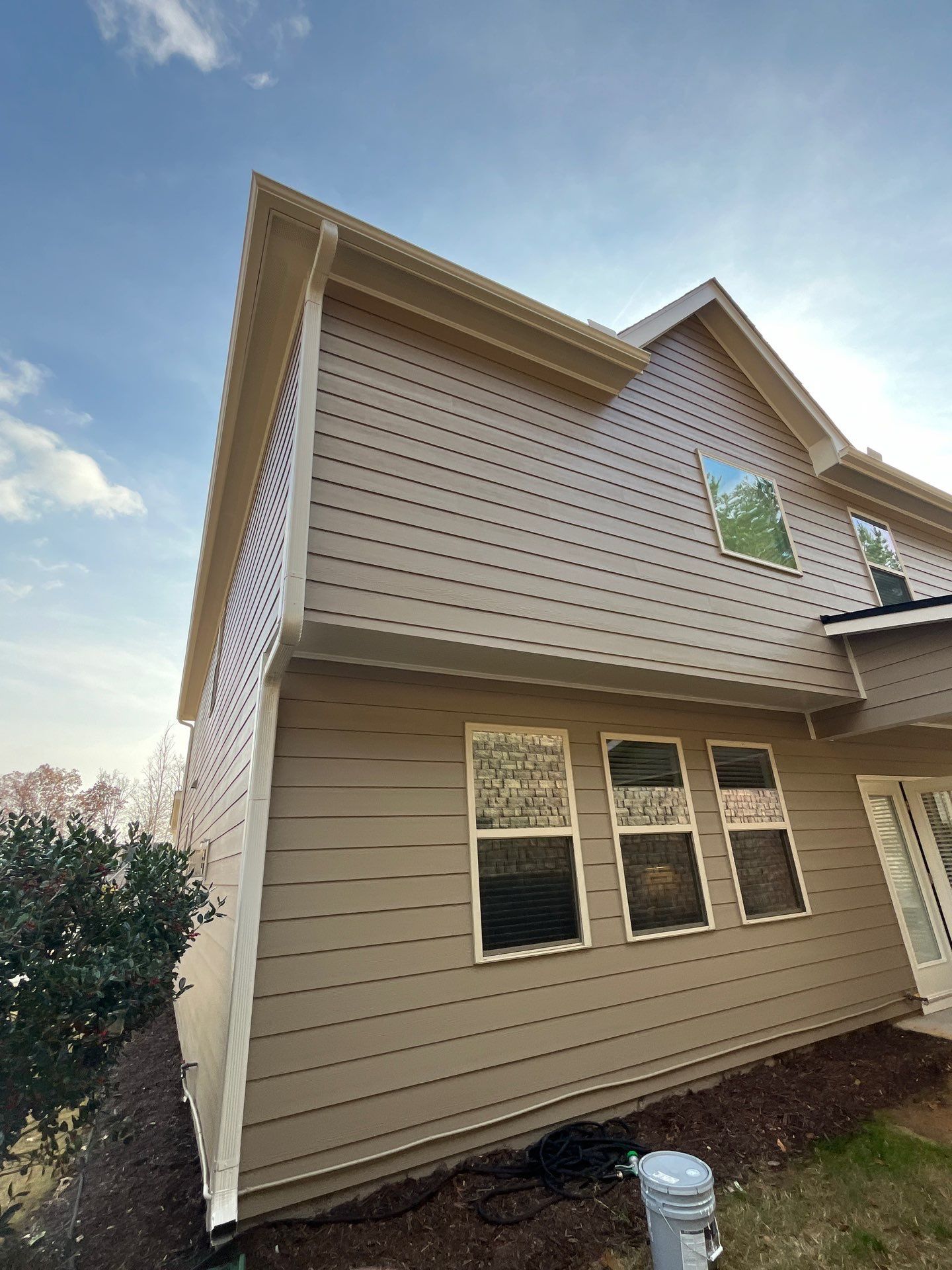 Exterior Repaint in Cumming by Five Star Painting