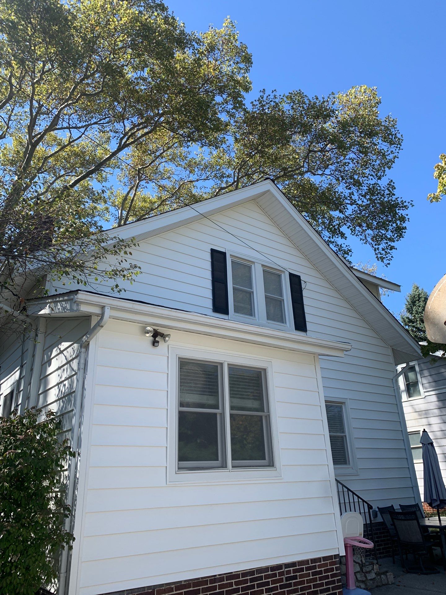 Siding Installation using Masic Siding by Plygem by KD Yoder & Associates