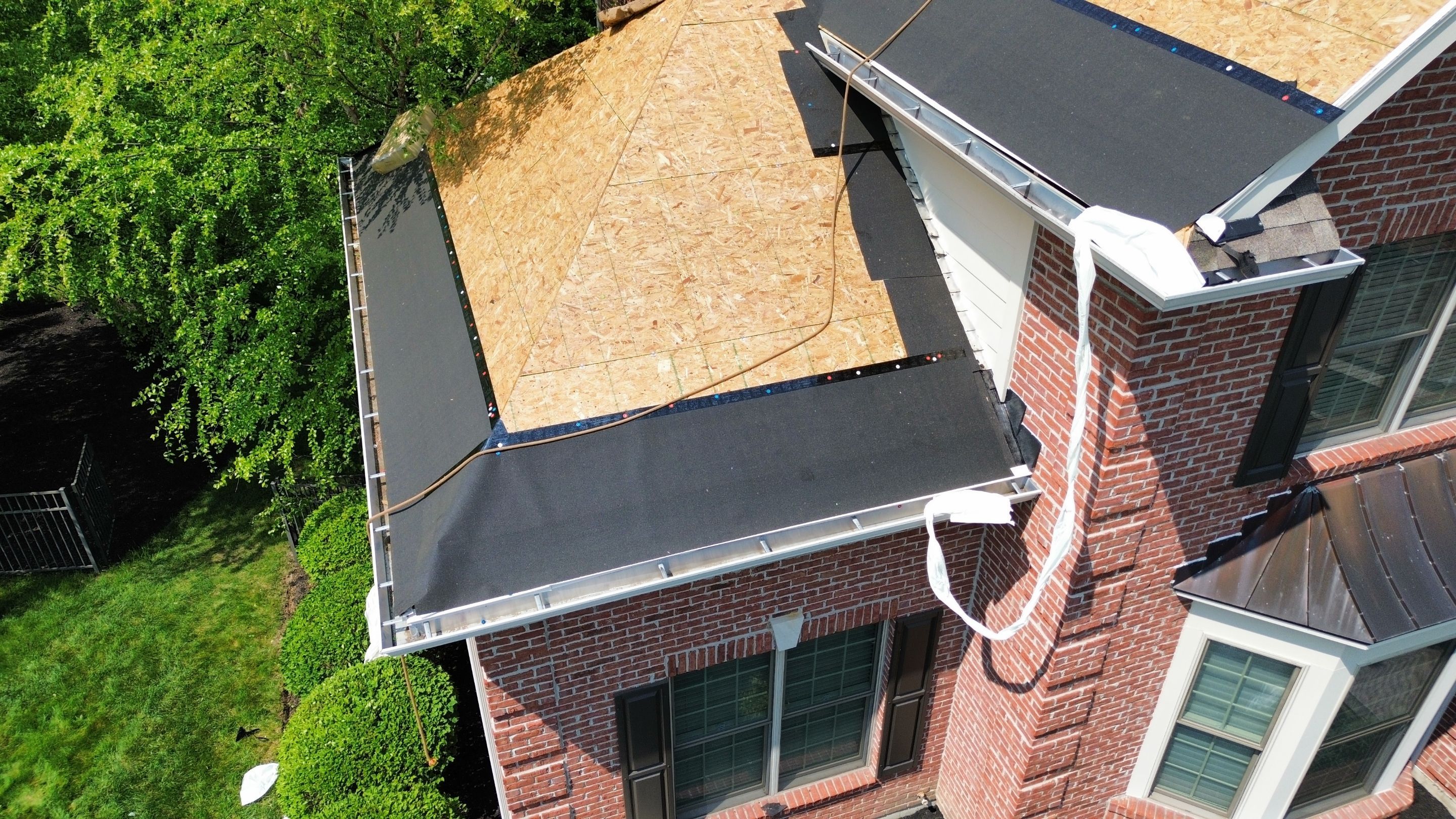 Residential Roofing Installation using Duration Series Shingles - Colonial Slate by RoofX 