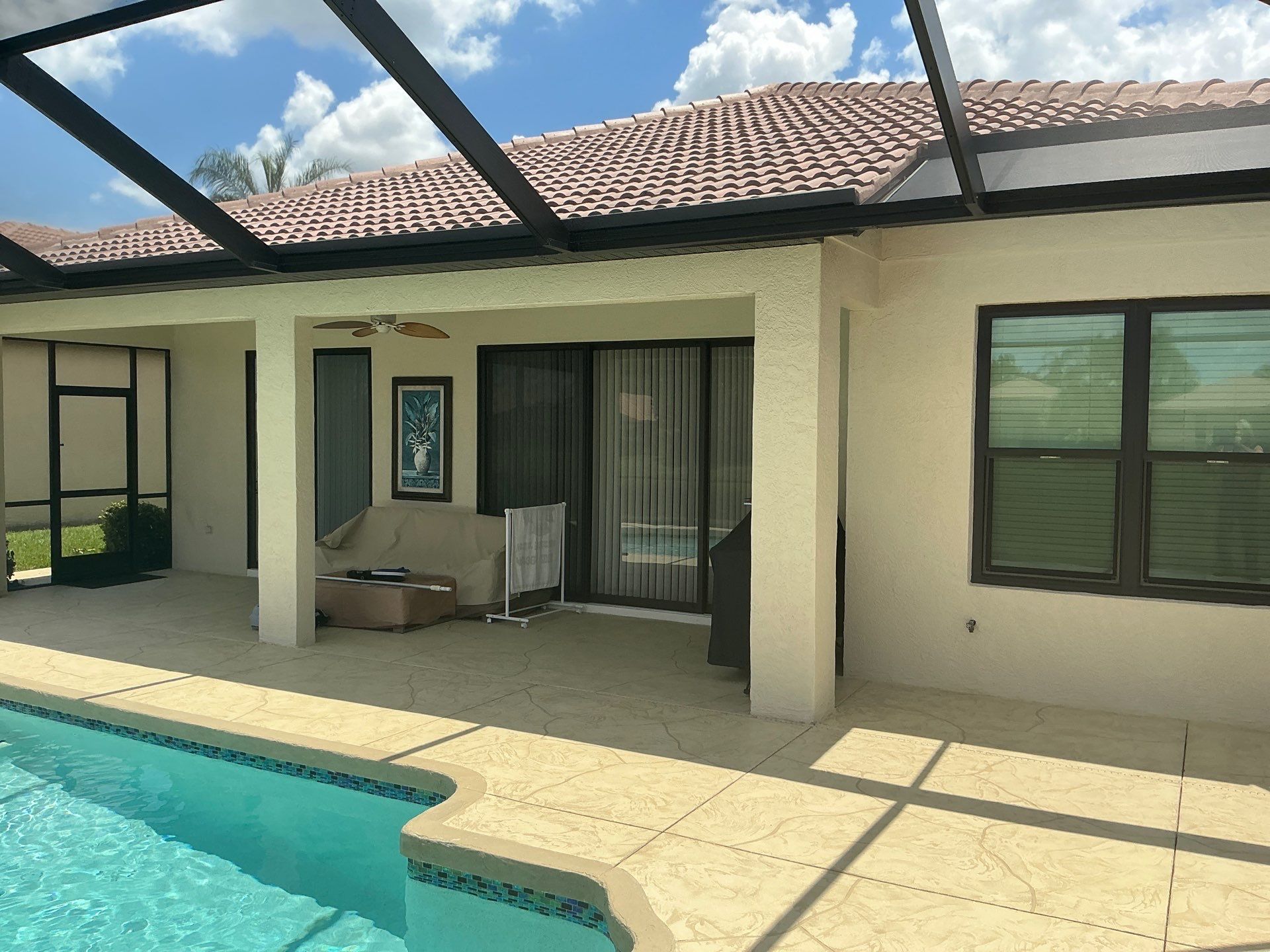 Seal Gutters & Gutter Cleaning in Sarasota FL by Gutter Professors